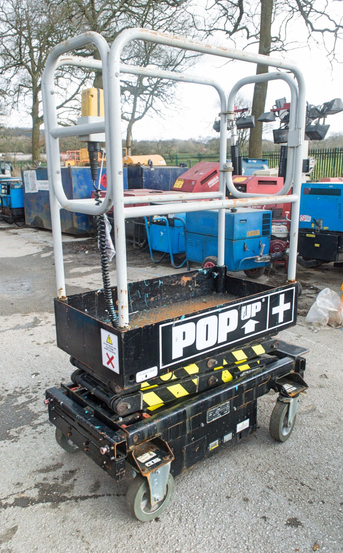 Pop Up Push 8 push around battery electric scissor lift access platform 08FP0004 - Image 2 of 4