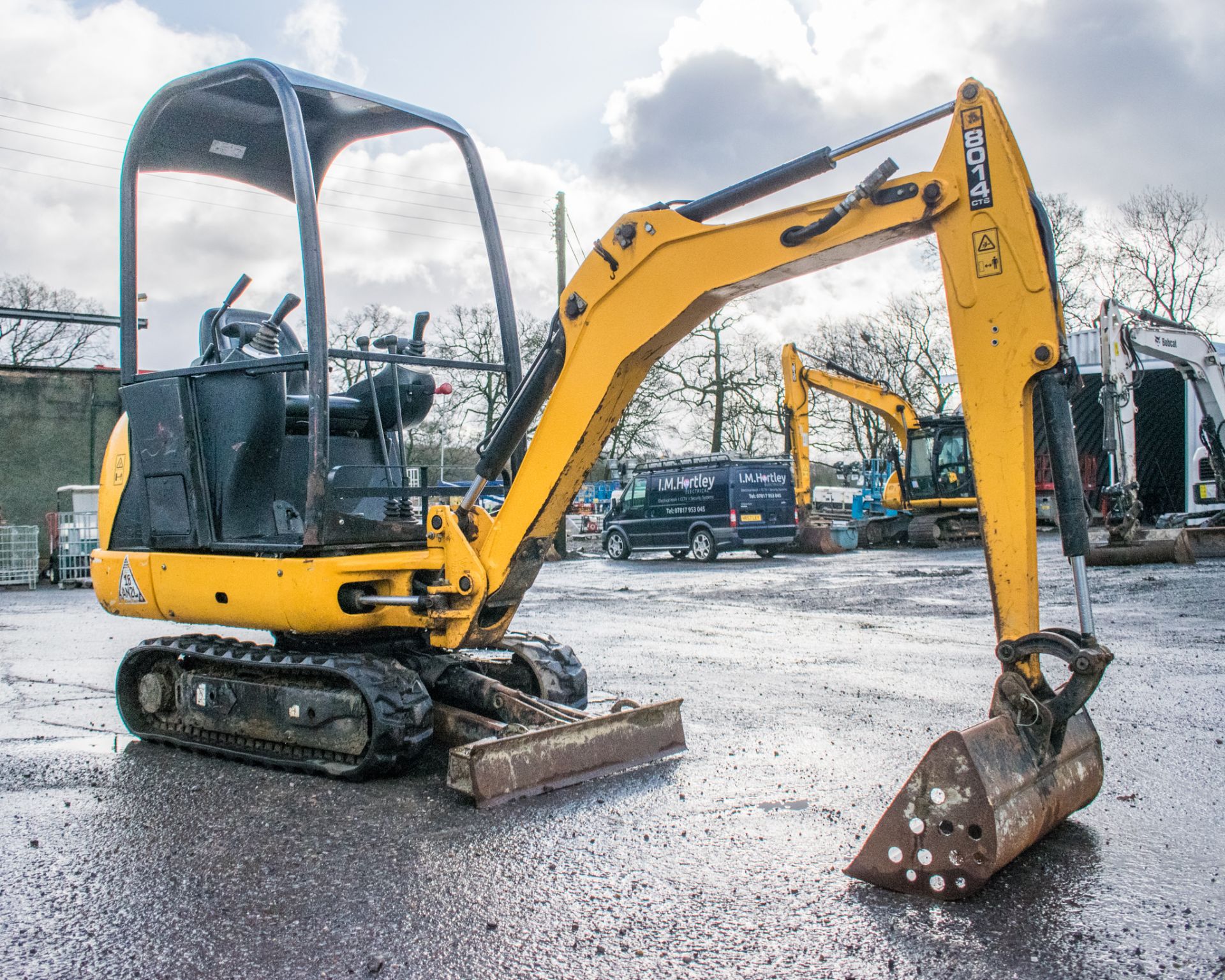 JCB 8014 1.5 tonne rubber tracked mini excavator Year: 2015 S/N: 71231 Recorded hours: 1028 LH16001 - Image 2 of 20