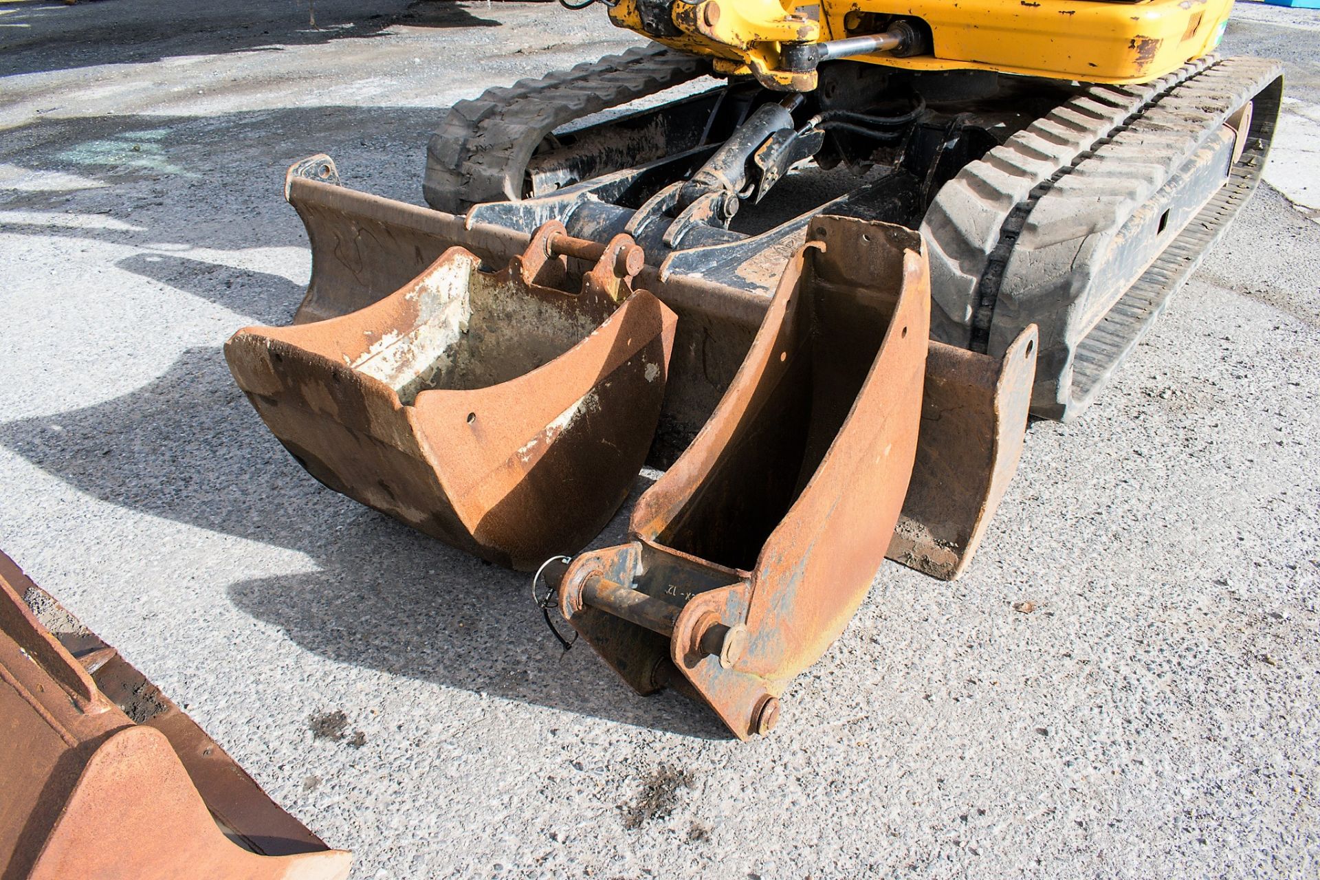 JCB 8085 Eco ZTS 8.5 tonne rubber tracked excavator Year: 2013 S/N: 1073096 Recorded Hours: 91952 ( - Image 12 of 23