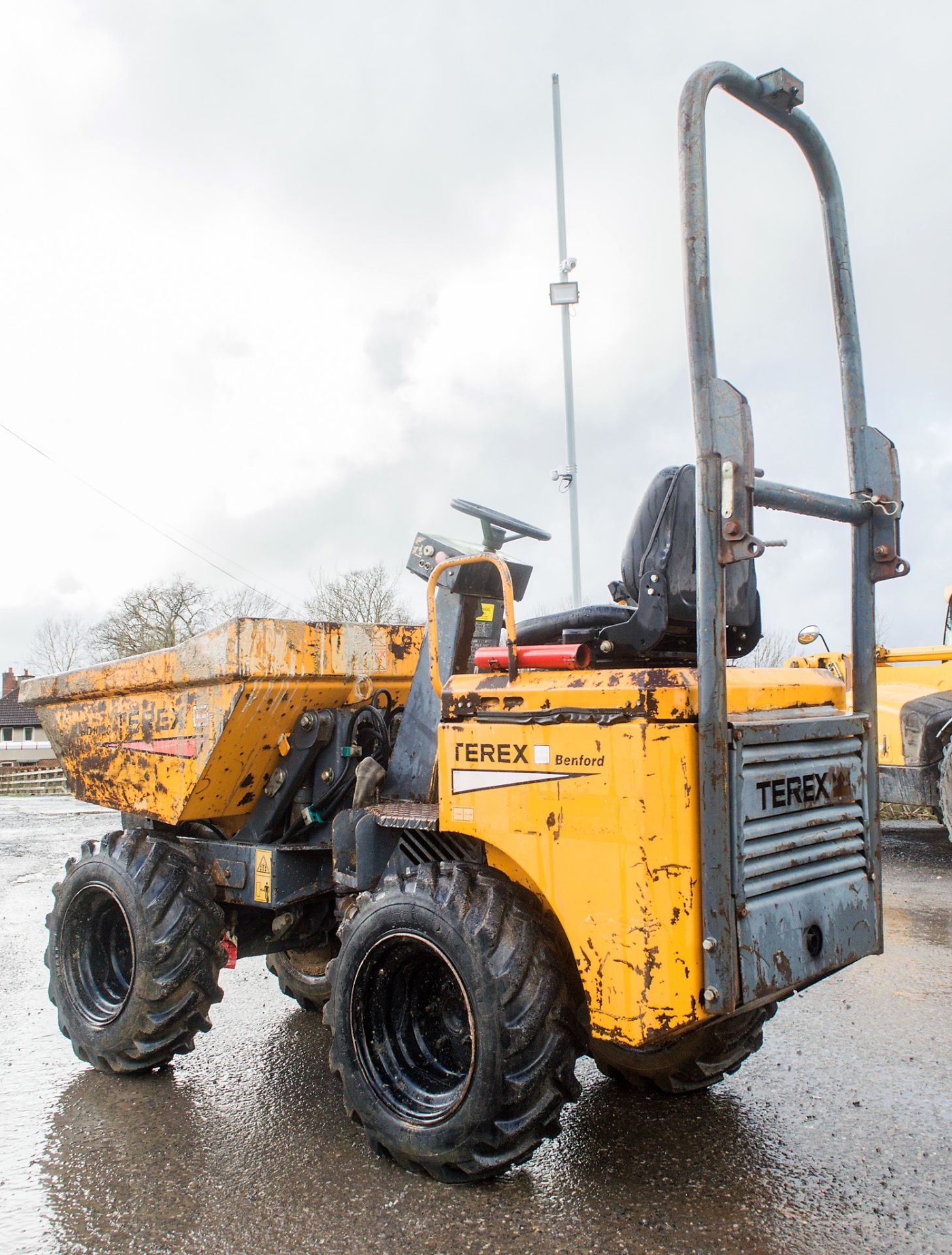 Benford Terex HD1000 1 tonne hi tip dumper Year: 2005 S/N: E505HM295 Recorded Hours: 2775 - Image 3 of 22