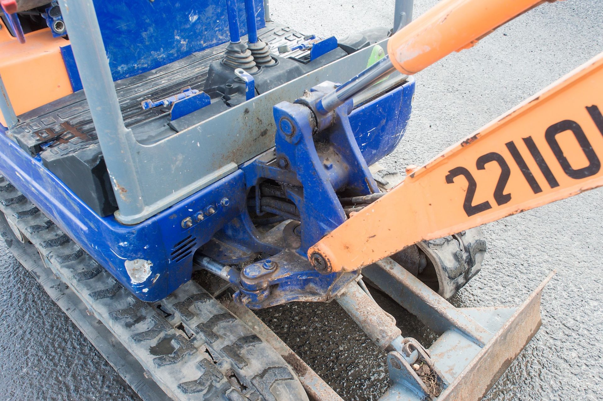 Kubota KX36-3 1.5 tonne rubber tracked mini excavator Year: S/N: Recorded Hours: 3731 blade, piped & - Image 15 of 20