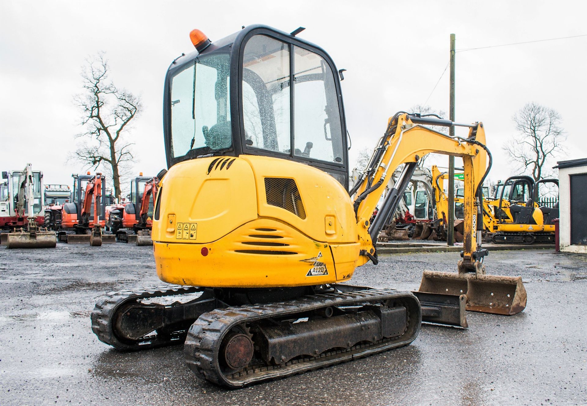 JCB 8030 ZTS 3 tonne rubber tracked mini excavator Year: 2013 S/N: 2021917 Recorded Hours: 2582 - Image 4 of 22