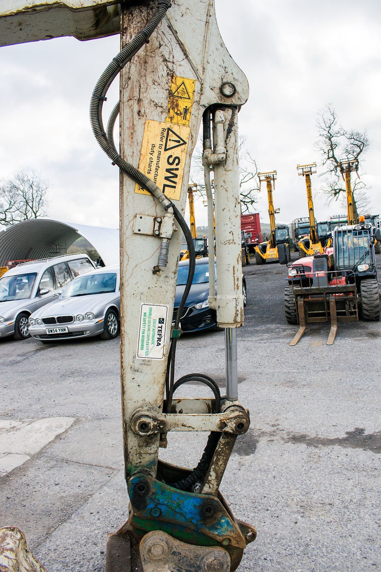 Takeuchi TB250 5 tonne rubber tracked excavator Year: 2014 S/N: 3660 Recorded Hours: 6247 blade, - Image 13 of 22