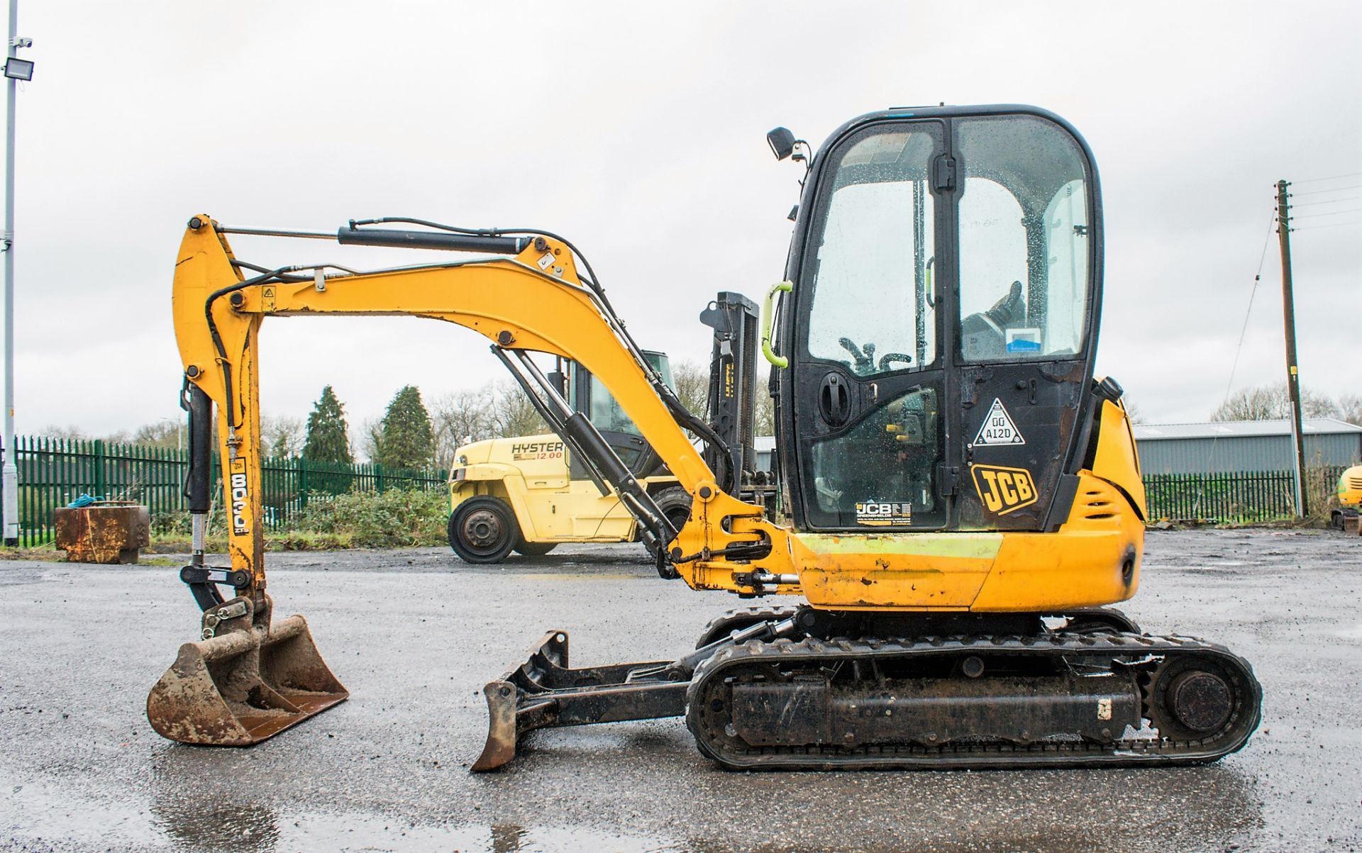 JCB 8030 ZTS 3 tonne rubber tracked mini excavator Year: 2013 S/N: 2021917 Recorded Hours: 2582 - Image 8 of 22