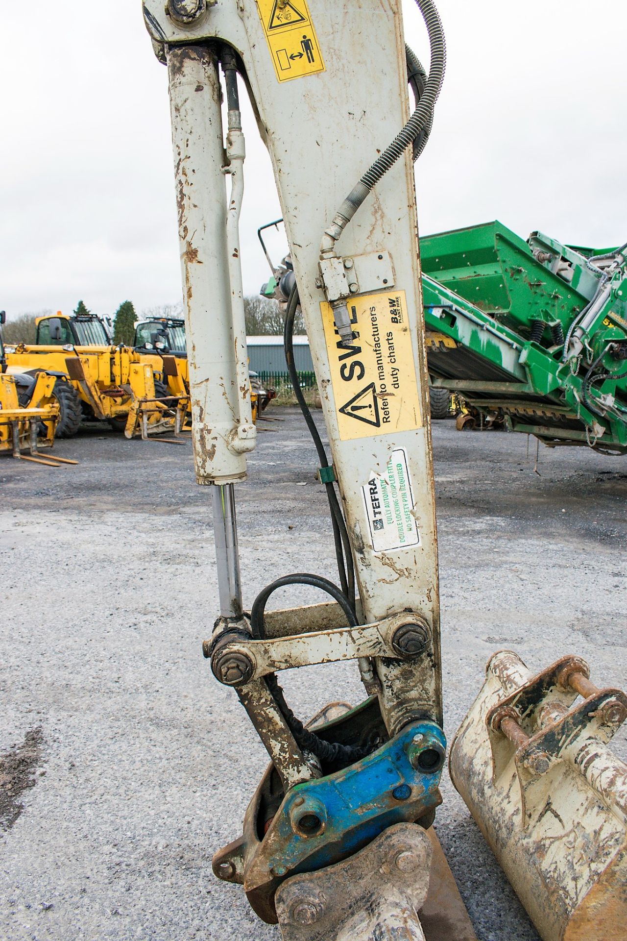 Takeuchi TB250 5 tonne rubber tracked excavator Year: 2014 S/N: 3660 Recorded Hours: 6247 blade, - Image 14 of 22