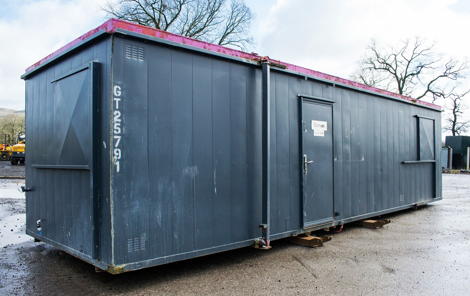 32 ft x 10 ft steel anti vandal jack leg site office unit Comprising of: Office/canteen area &