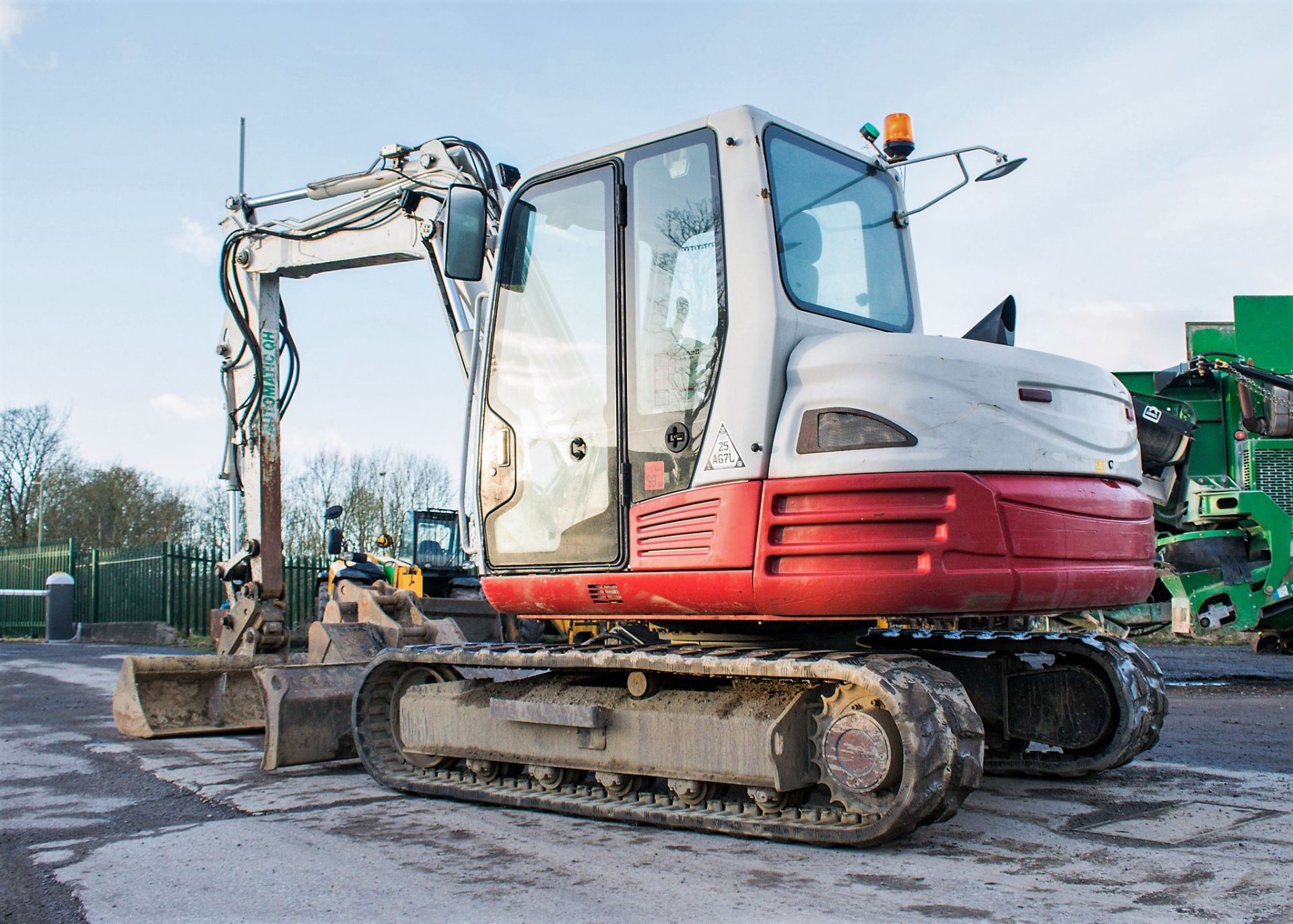 Takeuchi TB285 8.5 tonne rubber tracked excavator Year: 2013 S/N: 185000689 Recorded hours: 6505 - Image 3 of 21