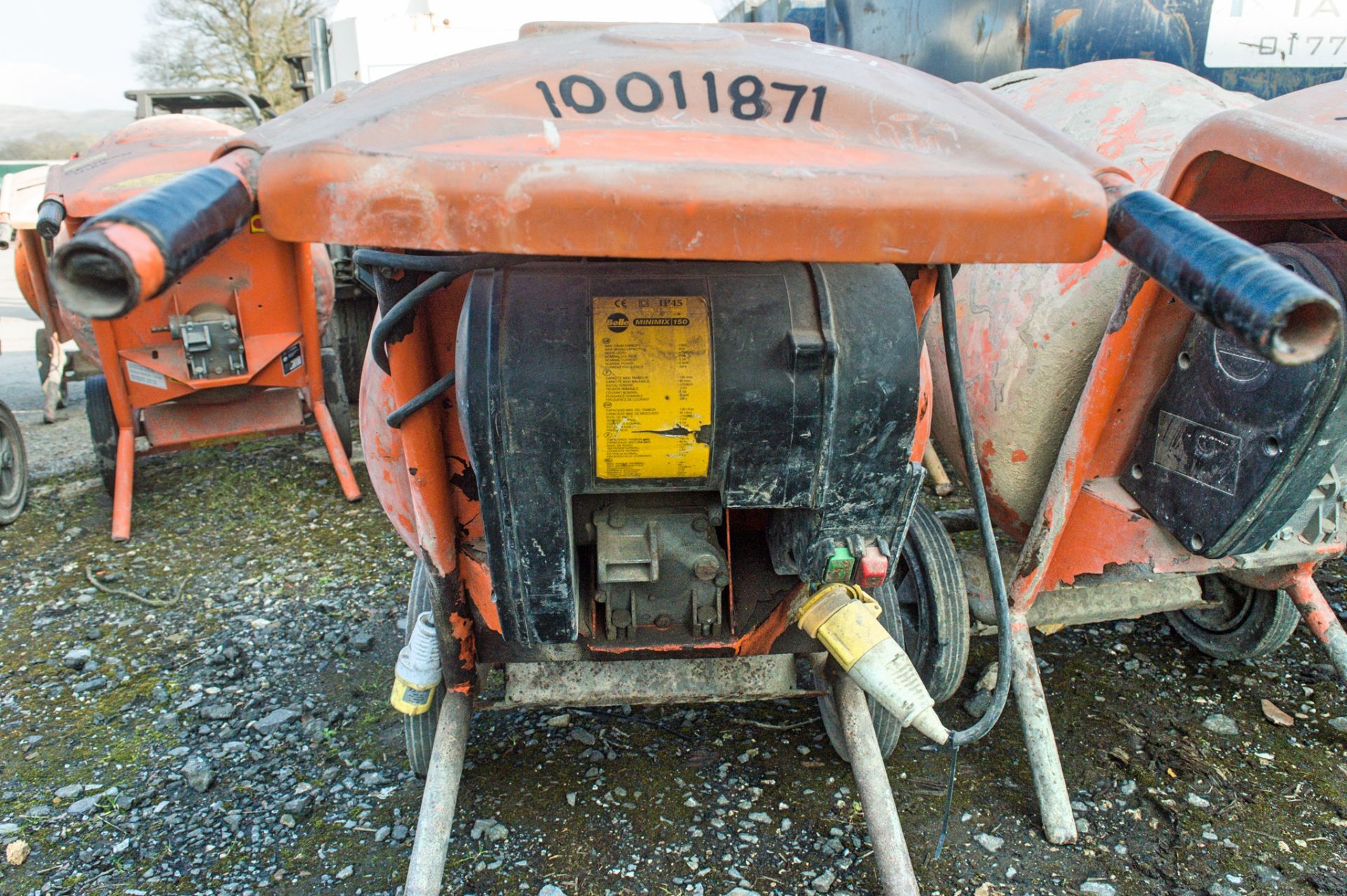 Belle 150 Minimix 110v cement mixer - Image 2 of 2