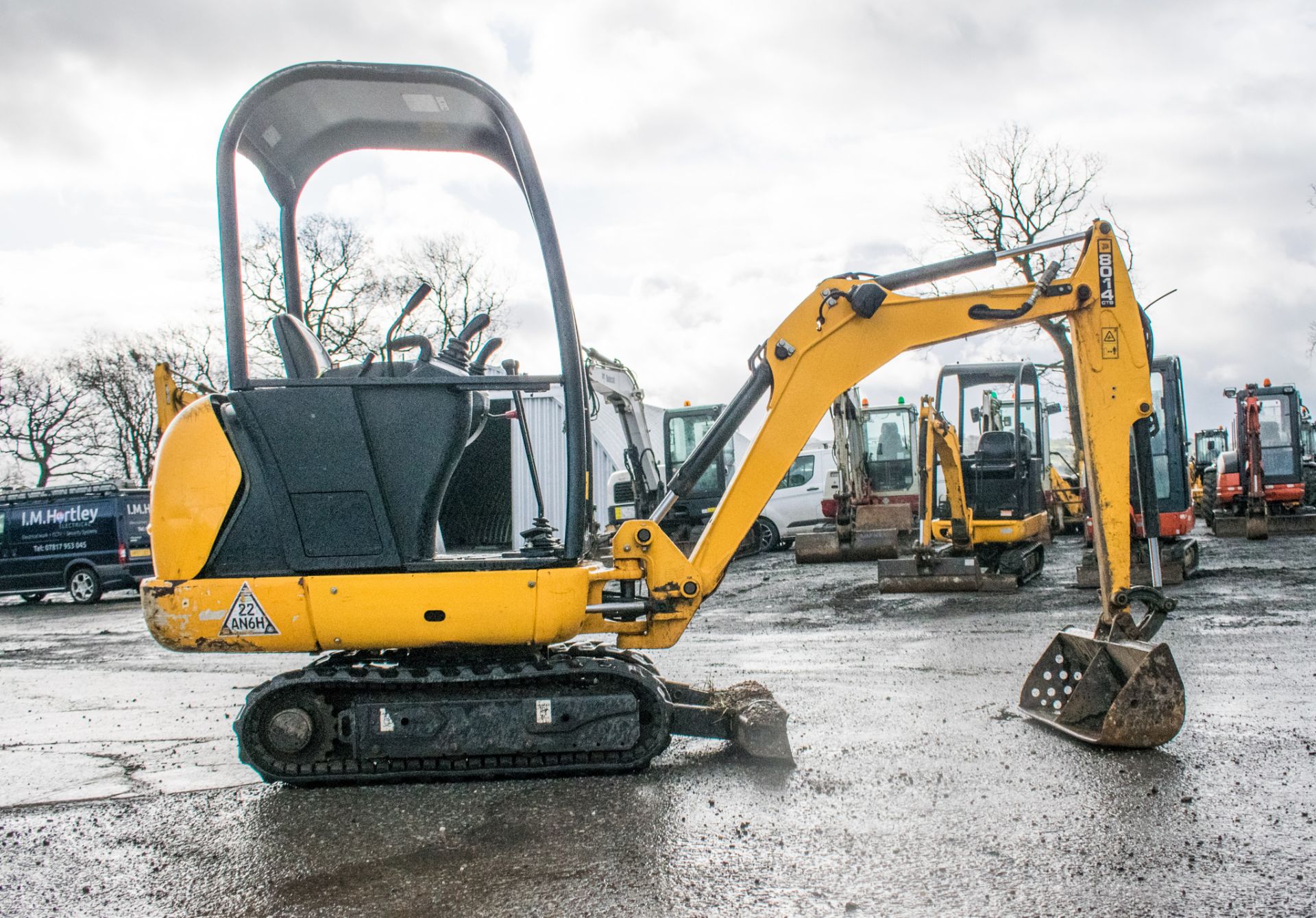 JCB 8014 1.5 tonne rubber tracked mini excavator Year: 2016 S/N: 75109 Recorded hours: 831 blade, - Image 8 of 20