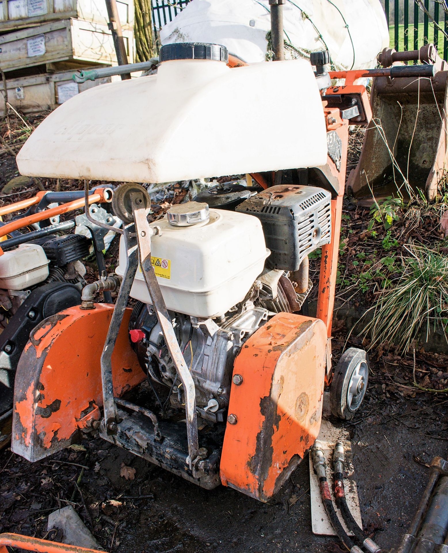 Clipper CS451 petrol driven road saw A658529