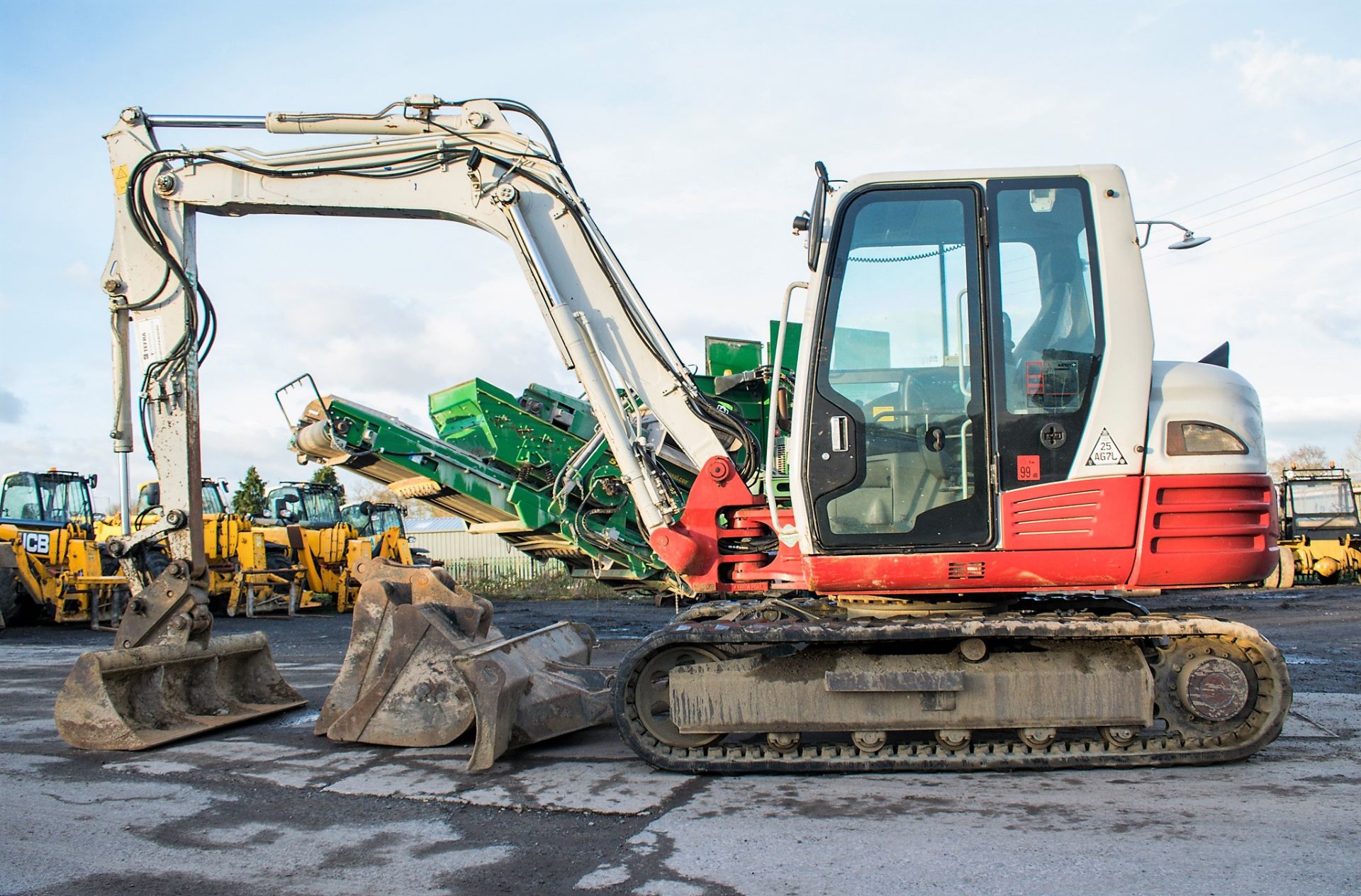 Takeuchi TB285 8.5 tonne rubber tracked excavator Year: 2013 S/N: 185000689 Recorded hours: 6505 - Image 7 of 21