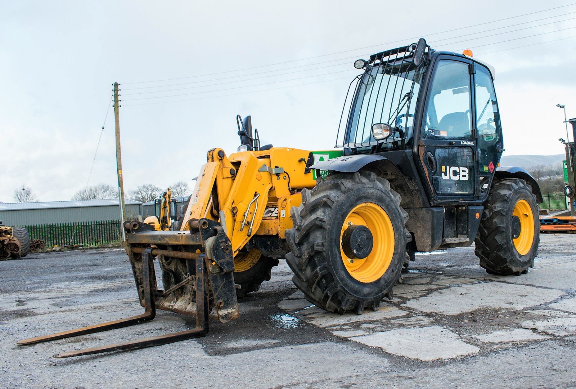 JCB 531-70 7 metre telescopic handler Year: 2014 S/N: 2341975 Reg No: Q120 OAL Recorded Hours: