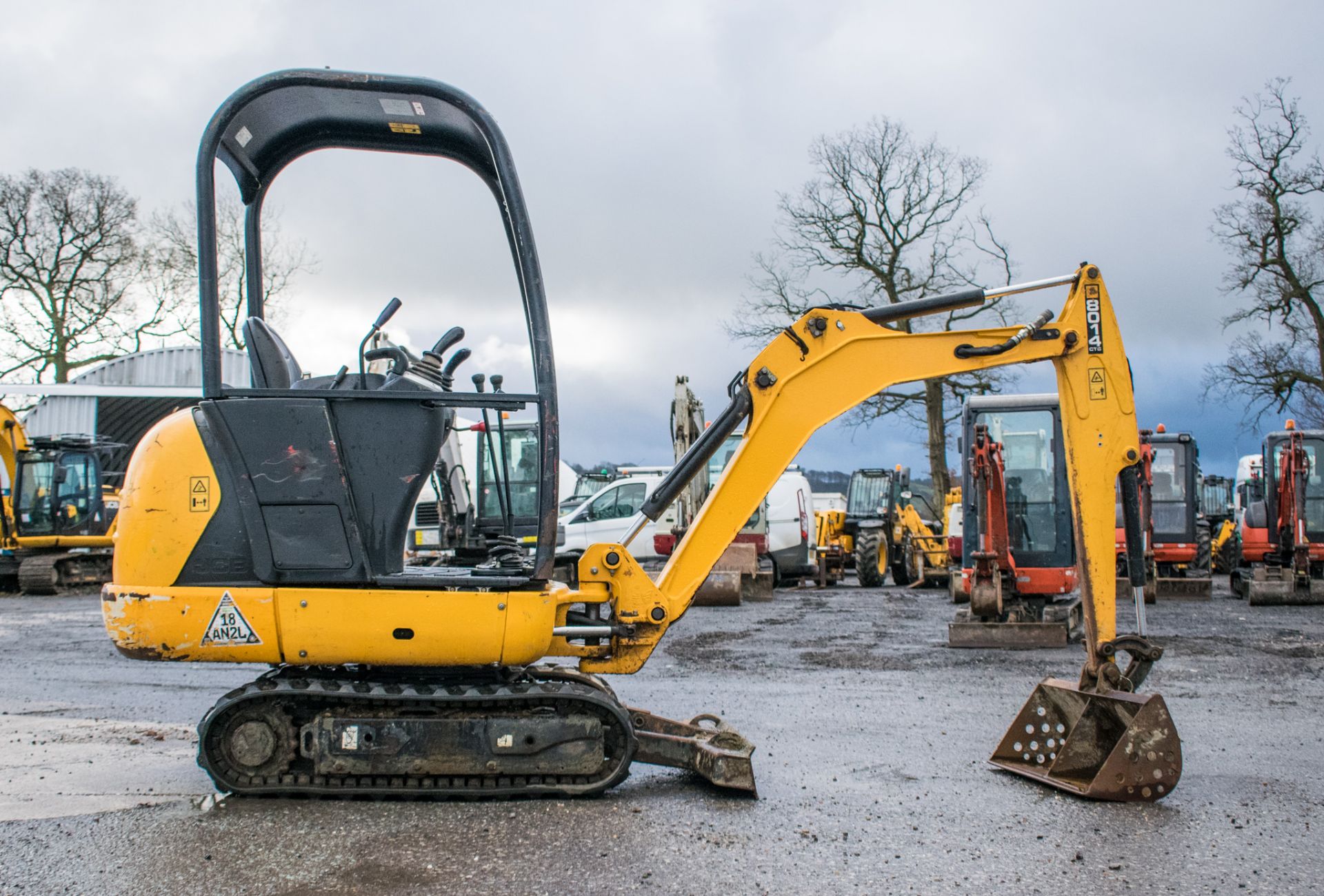 JCB 8014 1.5 tonne rubber tracked mini excavator Year: 2015 S/N: 71231 Recorded hours: 1028 LH16001 - Image 8 of 20