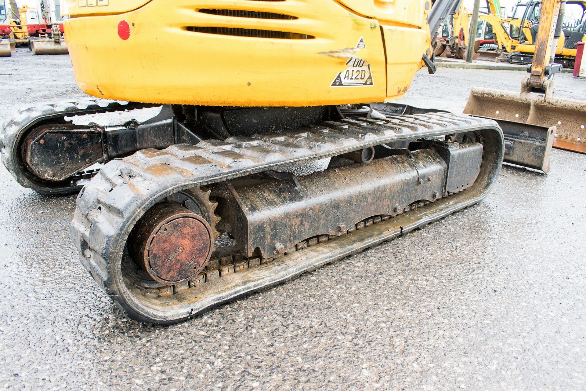 JCB 8030 ZTS 3 tonne rubber tracked mini excavator Year: 2013 S/N: 2021917 Recorded Hours: 2582 - Image 10 of 22