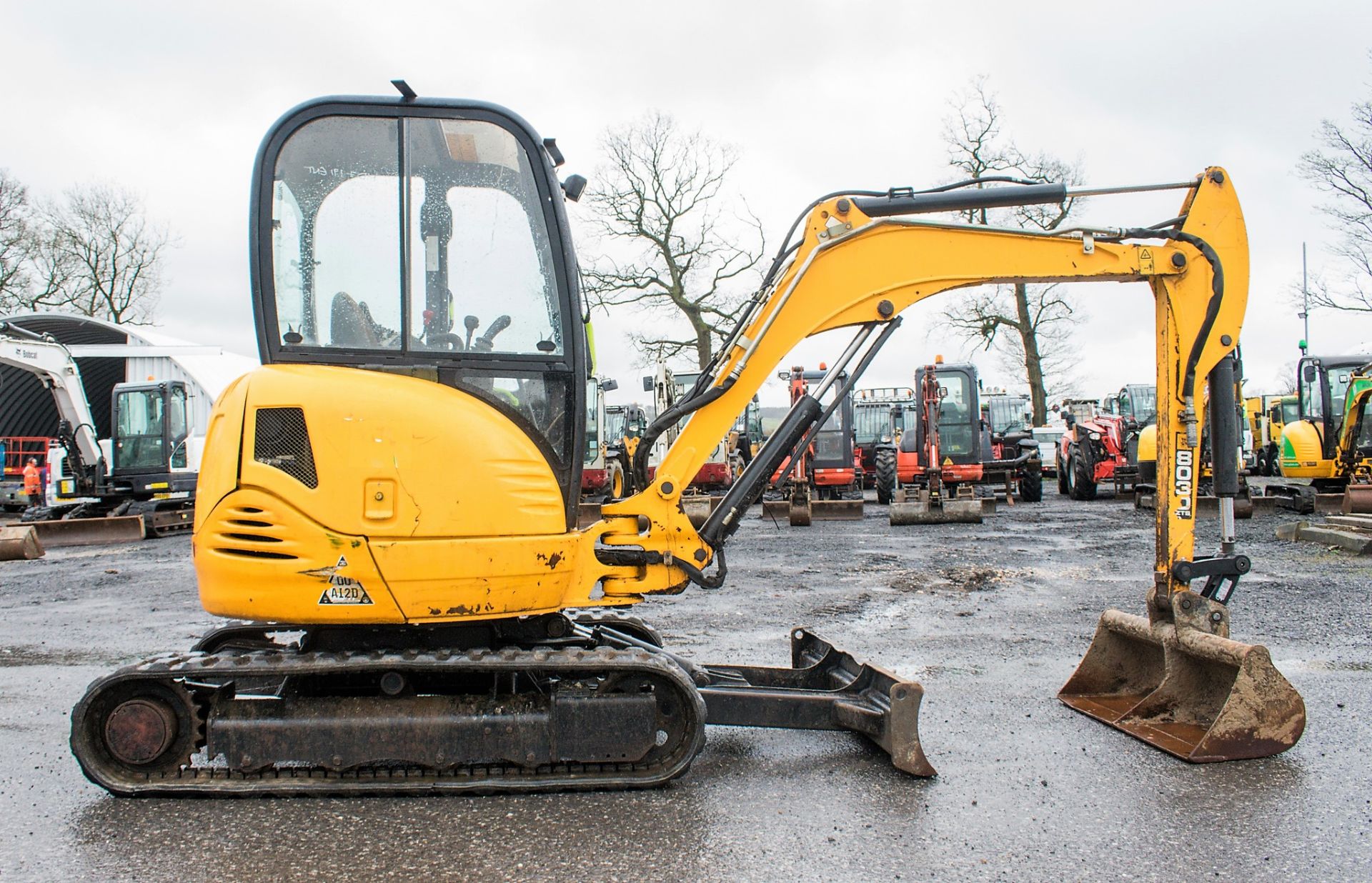 JCB 8030 ZTS 3 tonne rubber tracked mini excavator Year: 2013 S/N: 2021917 Recorded Hours: 2582 - Image 7 of 22