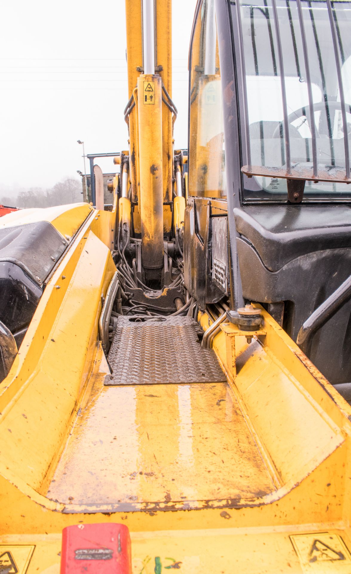 JCB 540-140 14 metre telescopic handler Year: 2006 S/N: 90215 Recorded hours: 6945 Z04 - Image 17 of 21