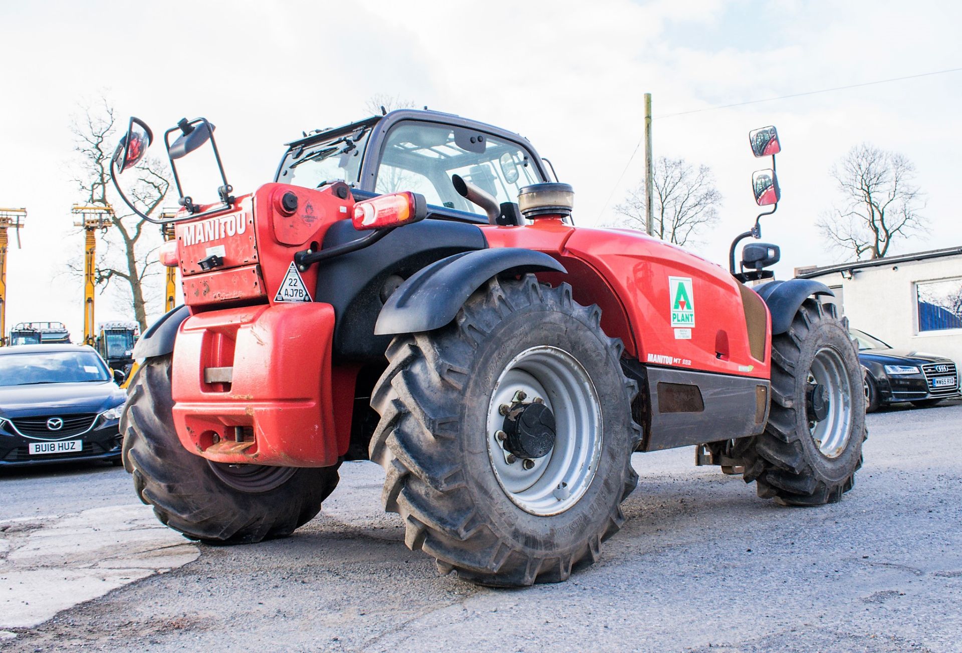 Manitou MT932 9 metre telescopic handler Year: 2014 S/N: 940646 Recorded Hours: 1130 c/w rear camera - Image 4 of 22