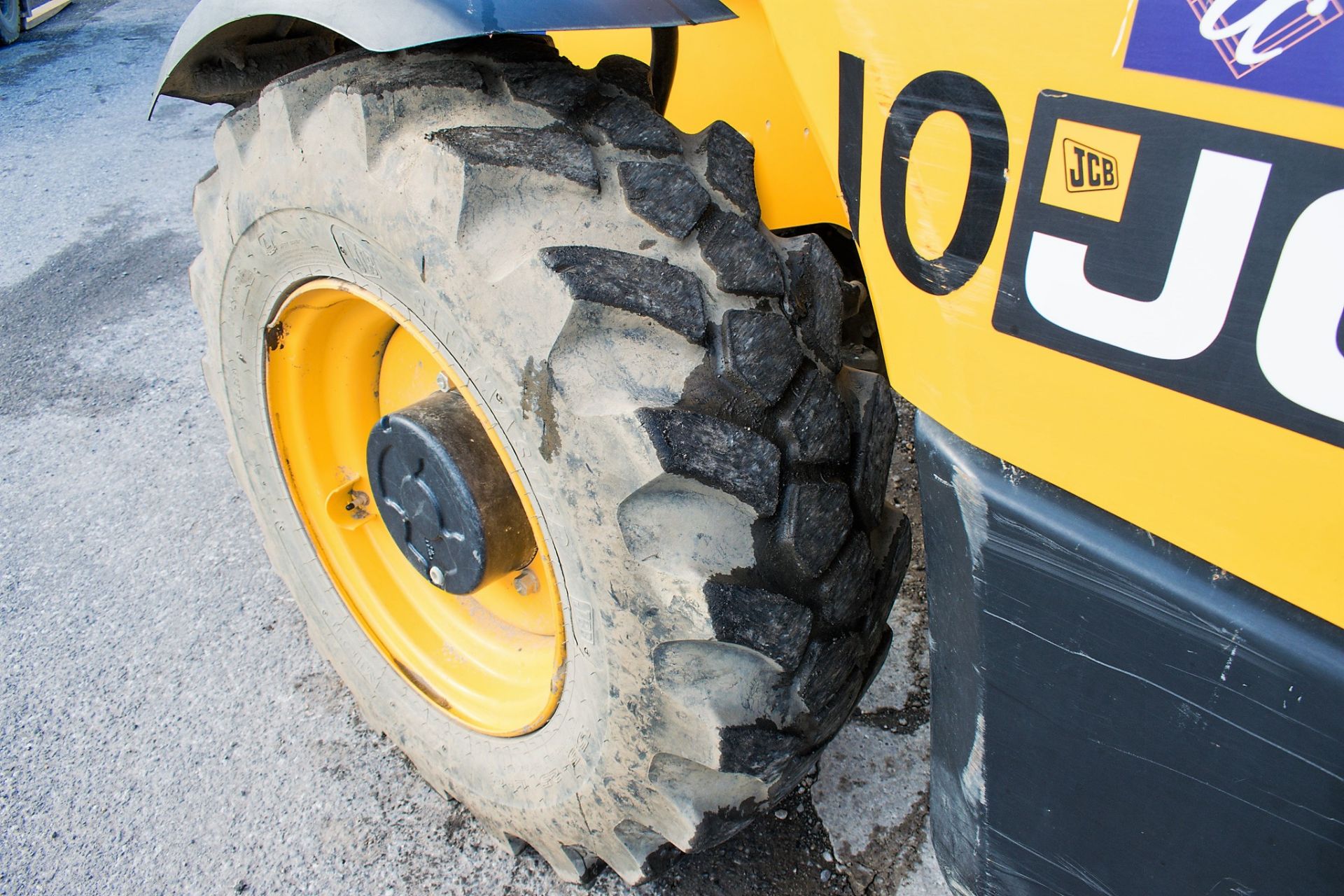 JCB 535-125 Hi Viz 12.5 metre telescopic handler Year: 2015 S/N: 2352466 Reg No: MM65 ZZV Recorded - Image 13 of 22