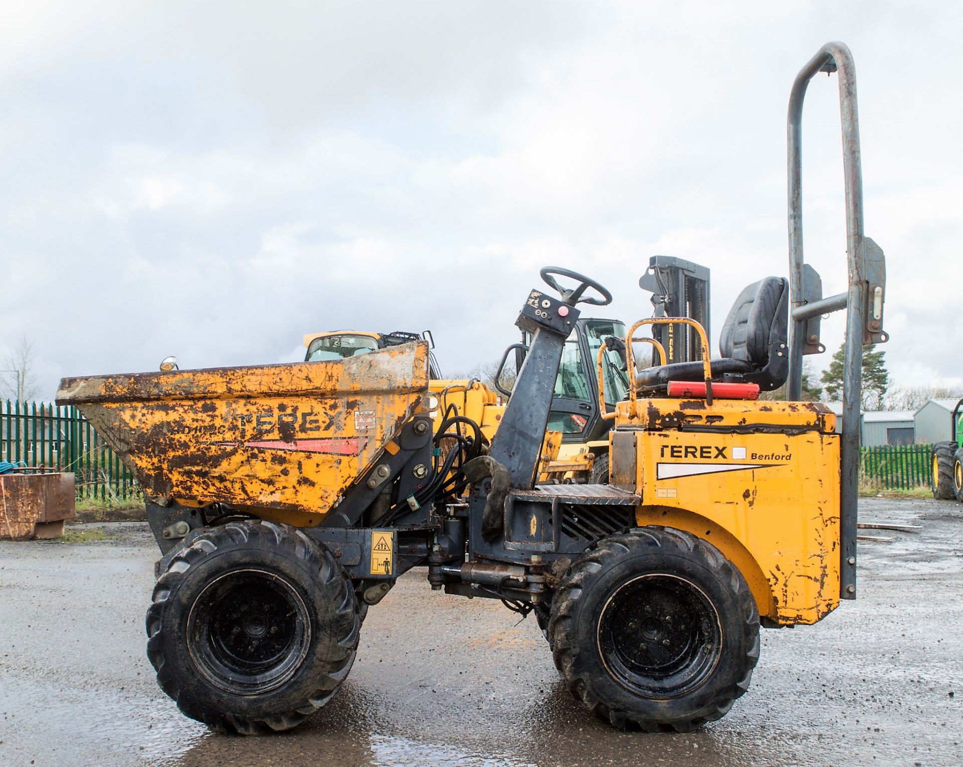 Benford Terex HD1000 1 tonne hi tip dumper Year: 2005 S/N: E505HM295 Recorded Hours: 2775 - Image 7 of 22