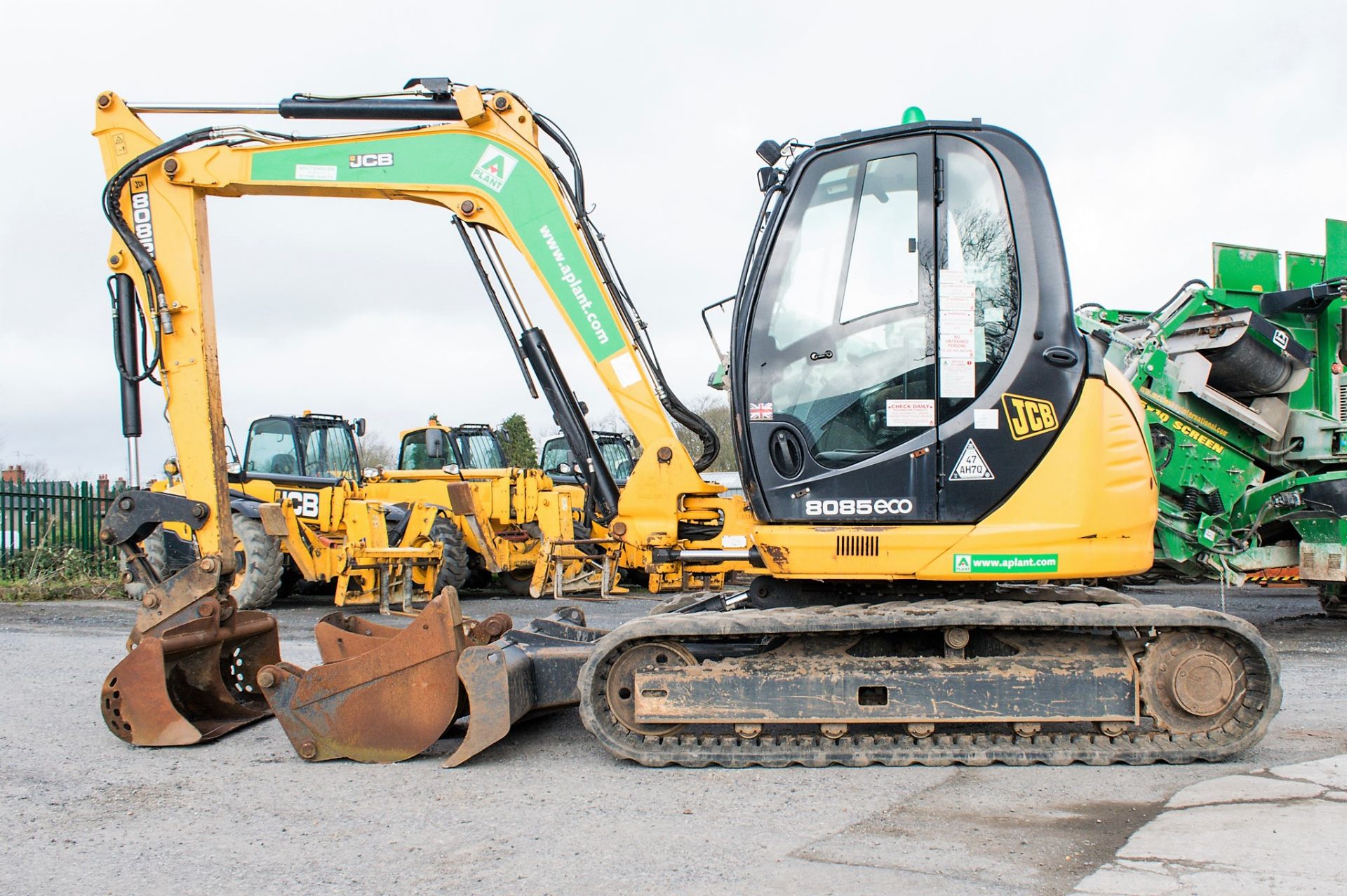 JCB 8085 Eco ZTS 8.5 tonne rubber tracked excavator Year: 2013 S/N: 1073096 Recorded Hours: 91952 ( - Image 7 of 23