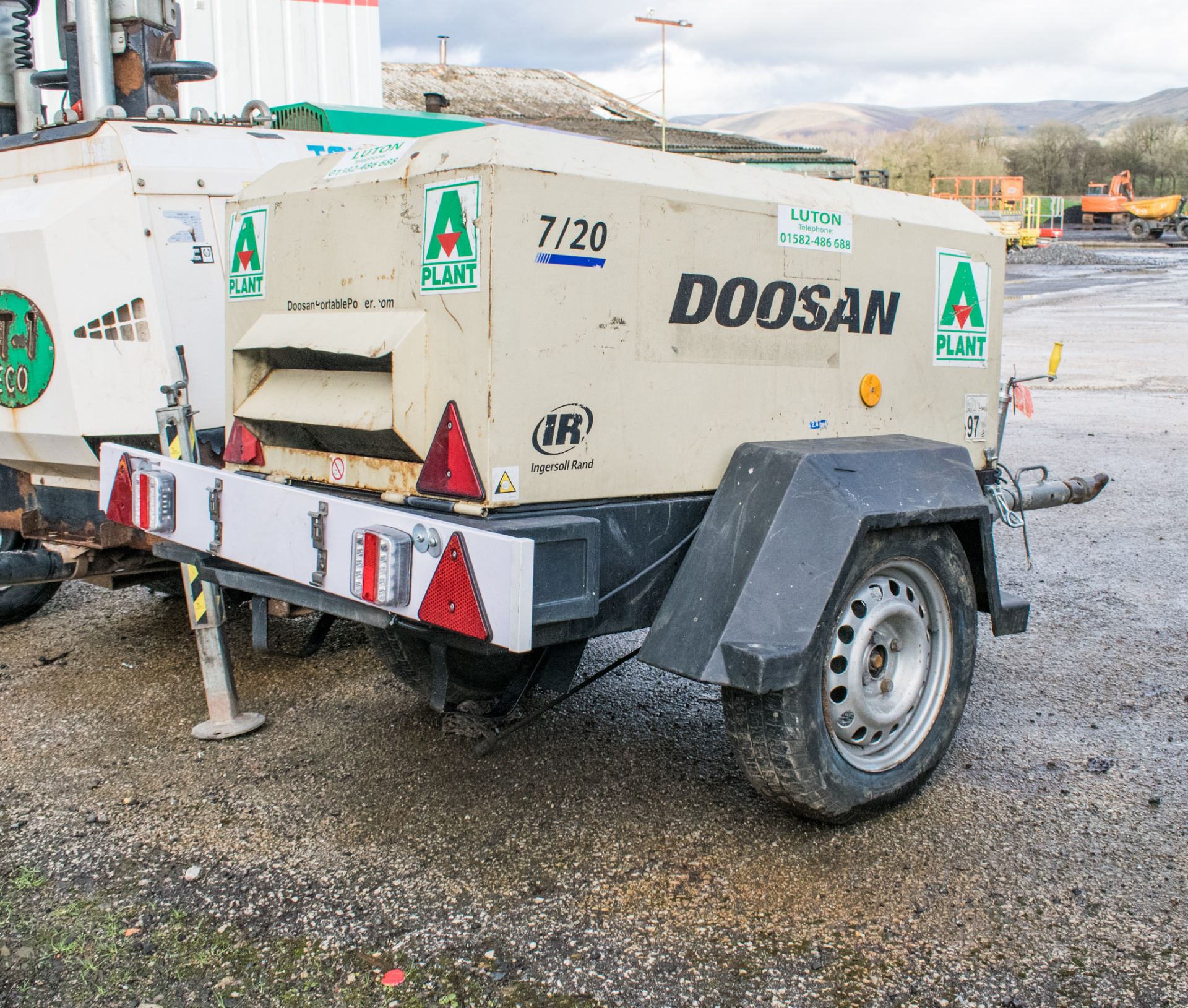 Doosan 7/20 diesel driven mobile air compressor Year: 2012 S/N: 123297 A577171 ** Control panel - Image 2 of 3