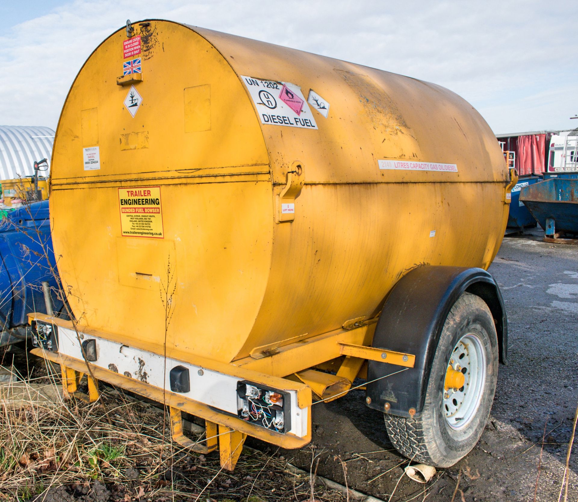 Trailer Engineering 500 gallon fast tow mobile fuel bowser c/w hand pump, delivery hose & trigger - Image 2 of 3