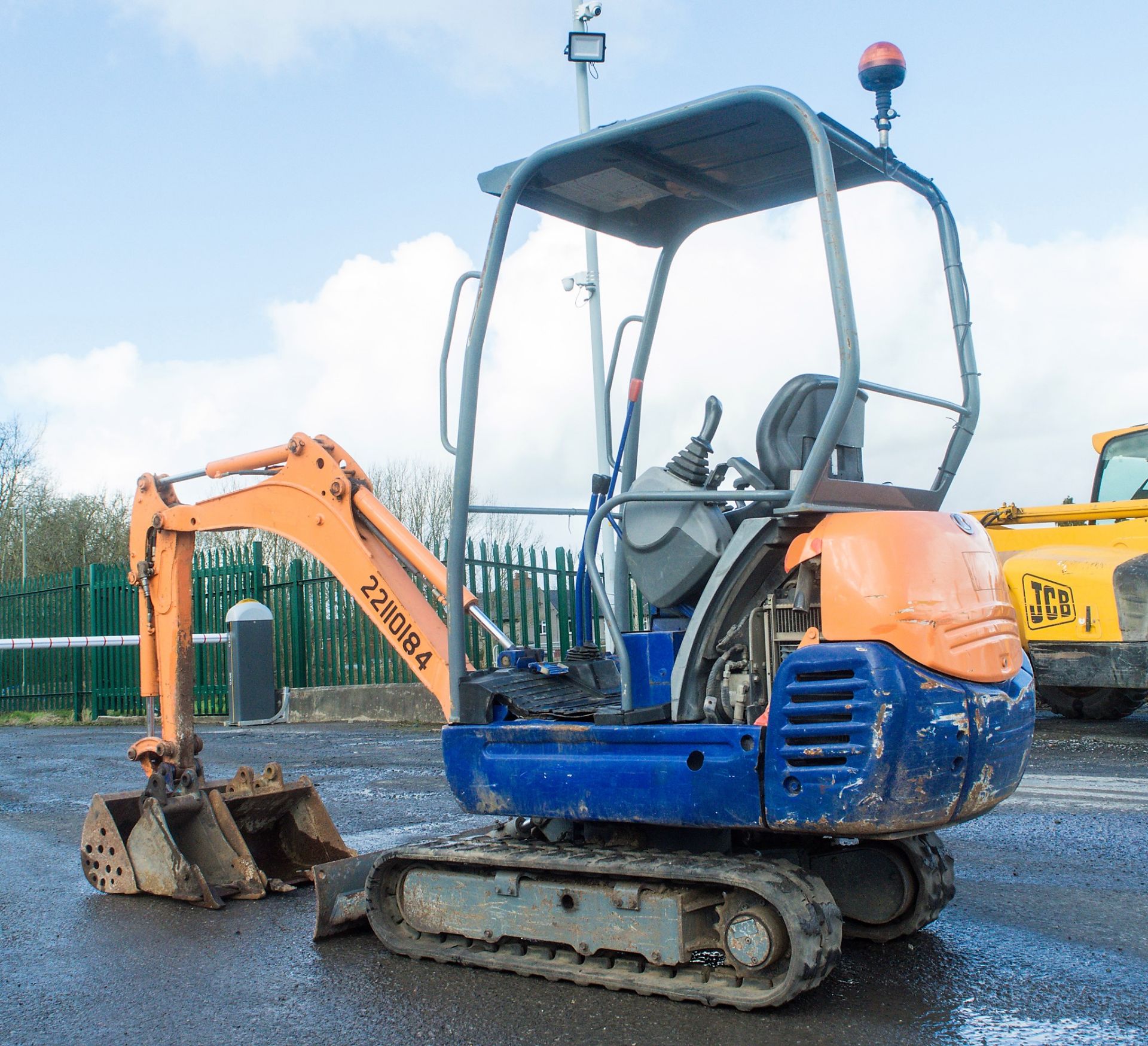 Kubota KX36-3 1.5 tonne rubber tracked mini excavator Year: S/N: Recorded Hours: 3731 blade, piped & - Image 3 of 20