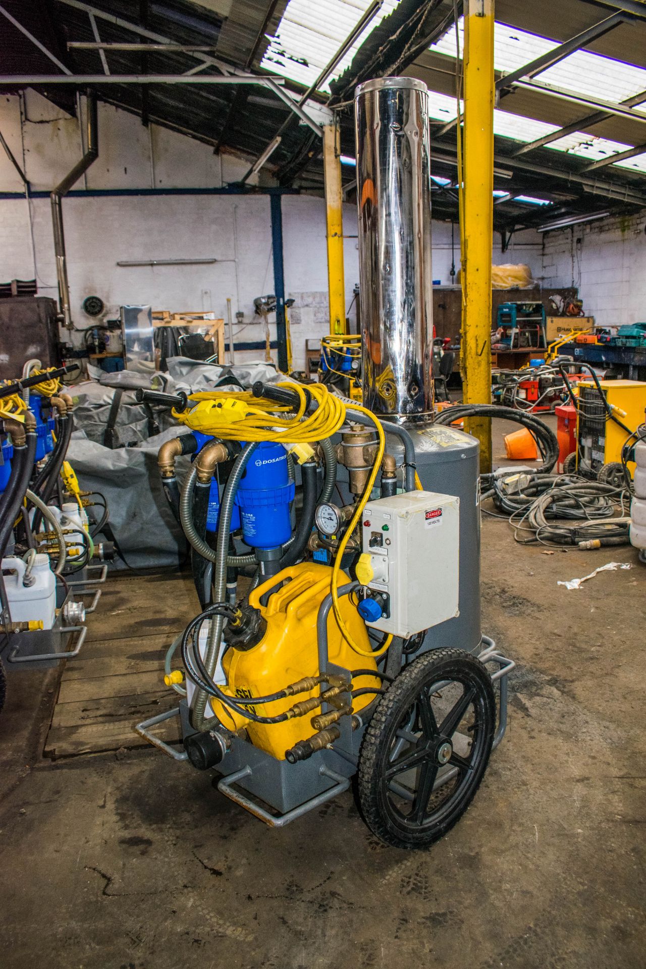 Diesel fuelled chemical decontamination personnel washer c/w flue ** Ex Fire and Rescue service** - Image 2 of 2