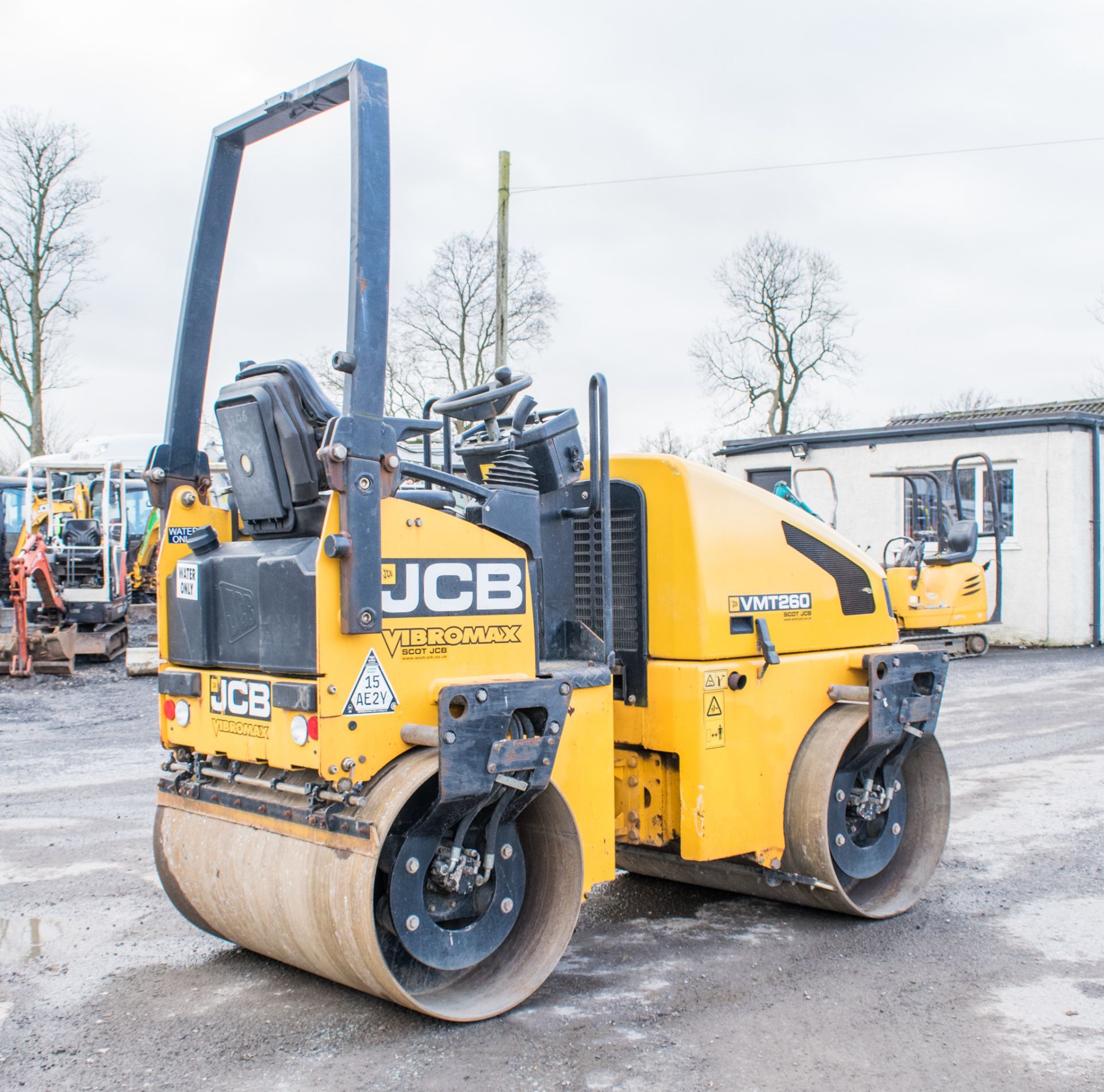 JCB VMT 260 double drum ride on roller  Year: 2012 S/N 2803332 Recorded hours: 927 - Image 3 of 14