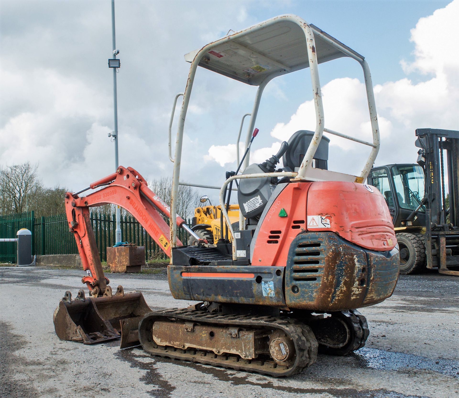 Kubota KX36-3 1.5 tonne rubber tracked mini excavator Year: 2007 S/N: Z0765727 Recorded Hours: - Image 3 of 21