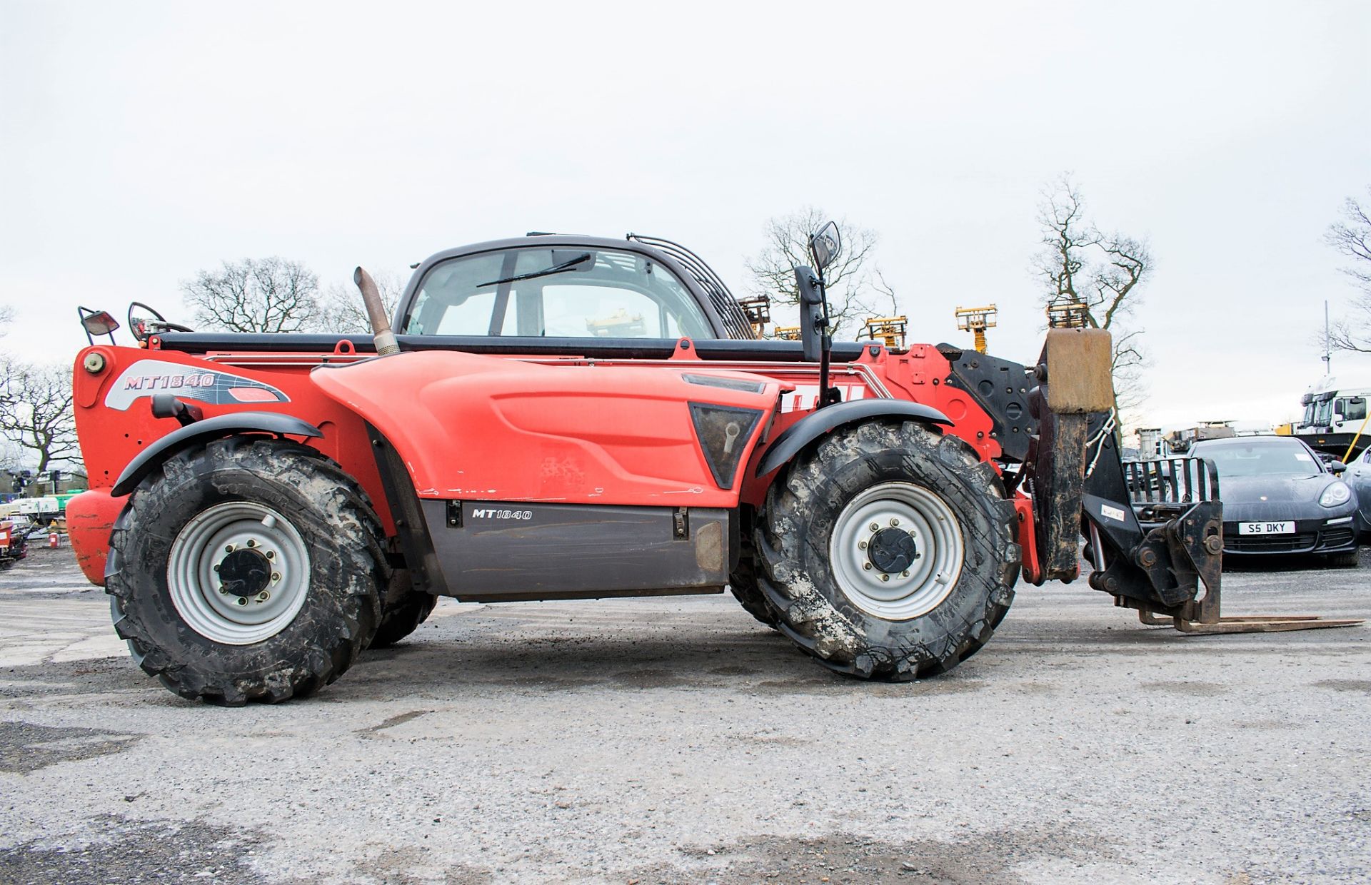 Manitou MT1840 18 metre telescopic handler Year: 2014 S/N: 942628 Recorded Hours: 4160 c/w sway - Image 8 of 22