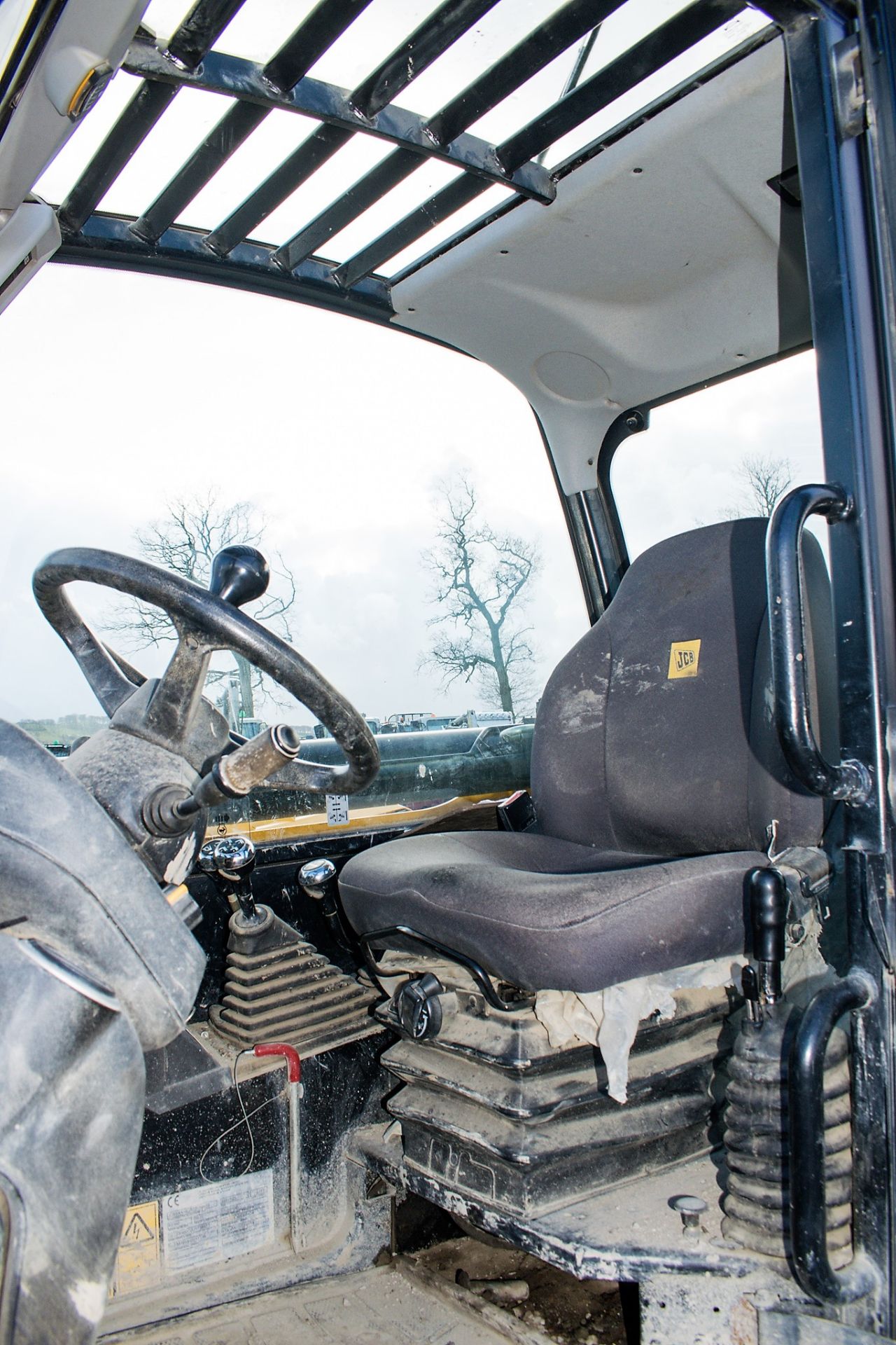 JCB 535-125 Hi Viz 12.5 metre telescopic handler Year: 2015 S/N: 2352466 Reg No: MM65 ZZV Recorded - Image 19 of 22