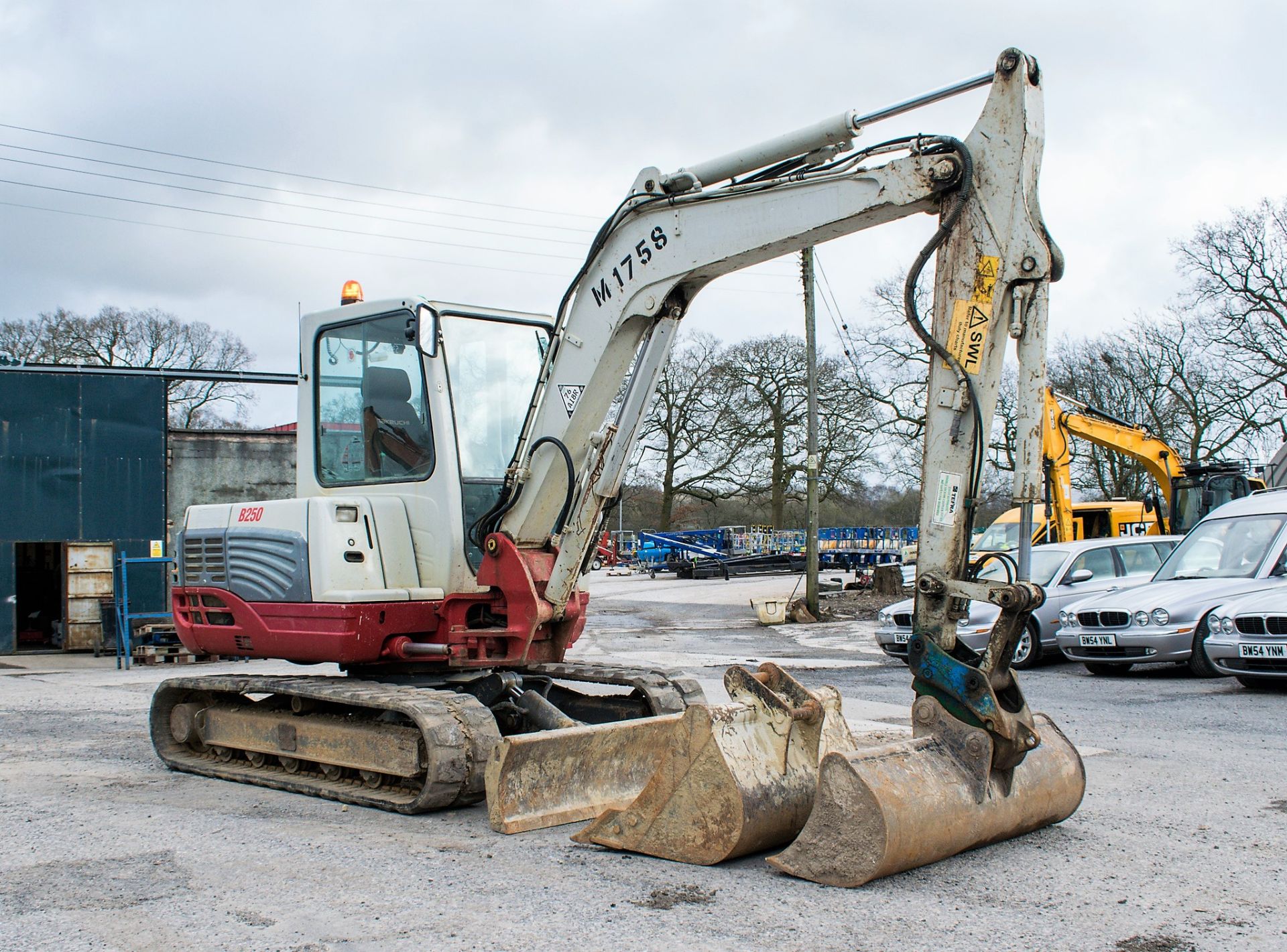Takeuchi TB250 5 tonne rubber tracked excavator Year: 2014 S/N: 3660 Recorded Hours: 6247 blade, - Image 2 of 22