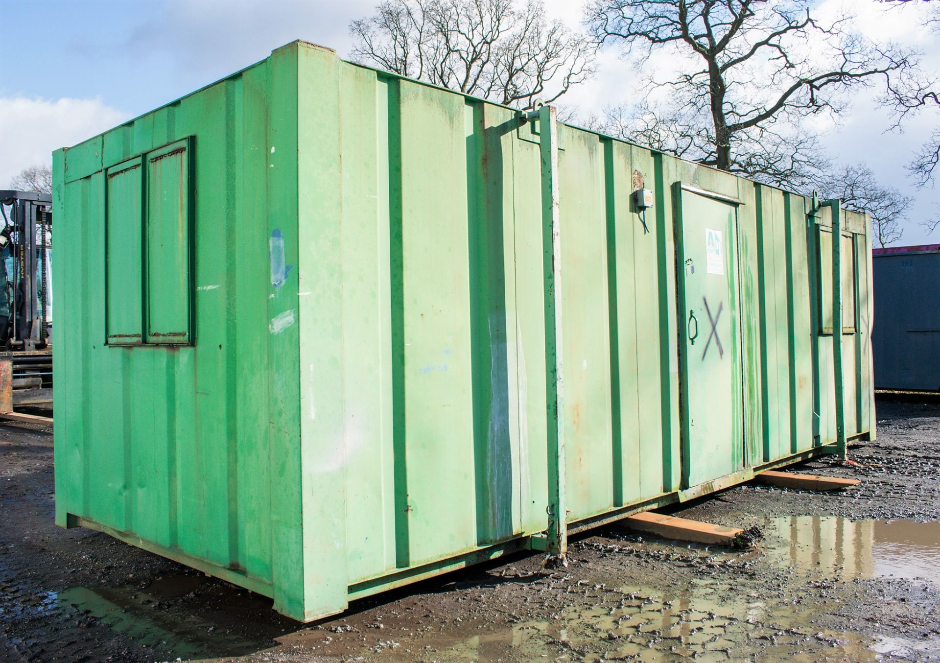 24 ft x 9 ft steel anti vandal jack leg office site unit Comprising of: Lobby & 2 rooms c/w keys