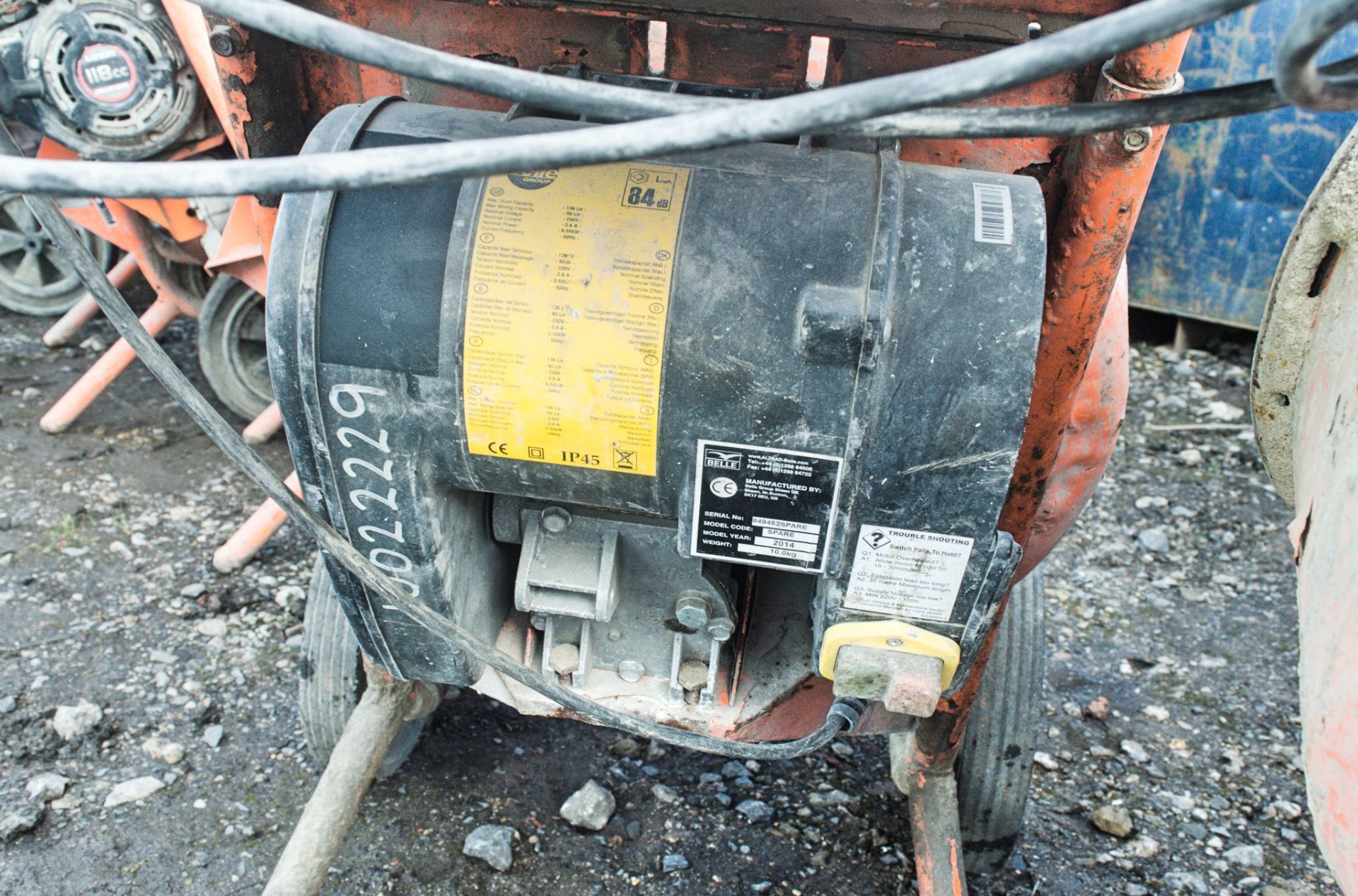 Belle 150 Minimix 110v cement mixer ** Plug cut off ** - Image 2 of 2