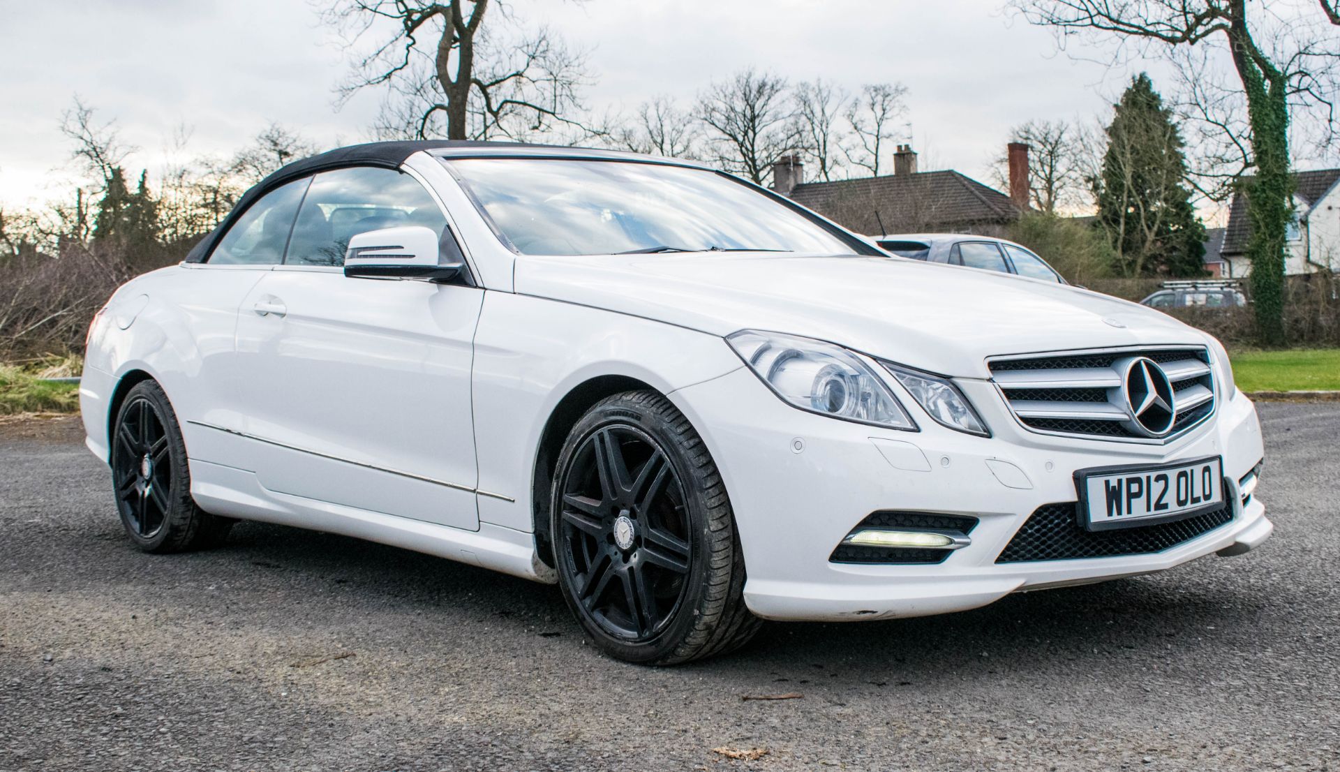 Mercedes Benz E250 sport CDI diesel convertible car Registration number: WP12 OLO Date of - Image 2 of 20