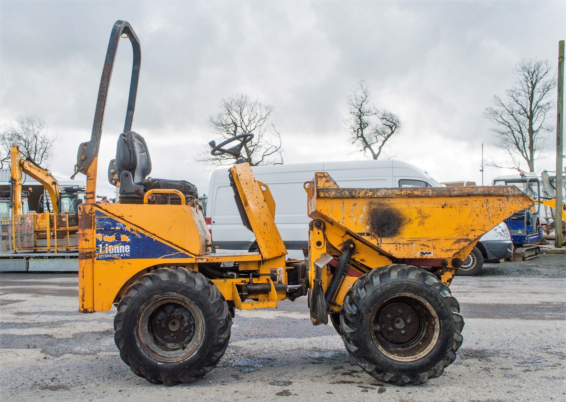 Thwaites 1 tonne hi tip dumper Year: 2007 S/N: 708B1761 Recorded Hours: 2420 220E0033 - Image 8 of 19