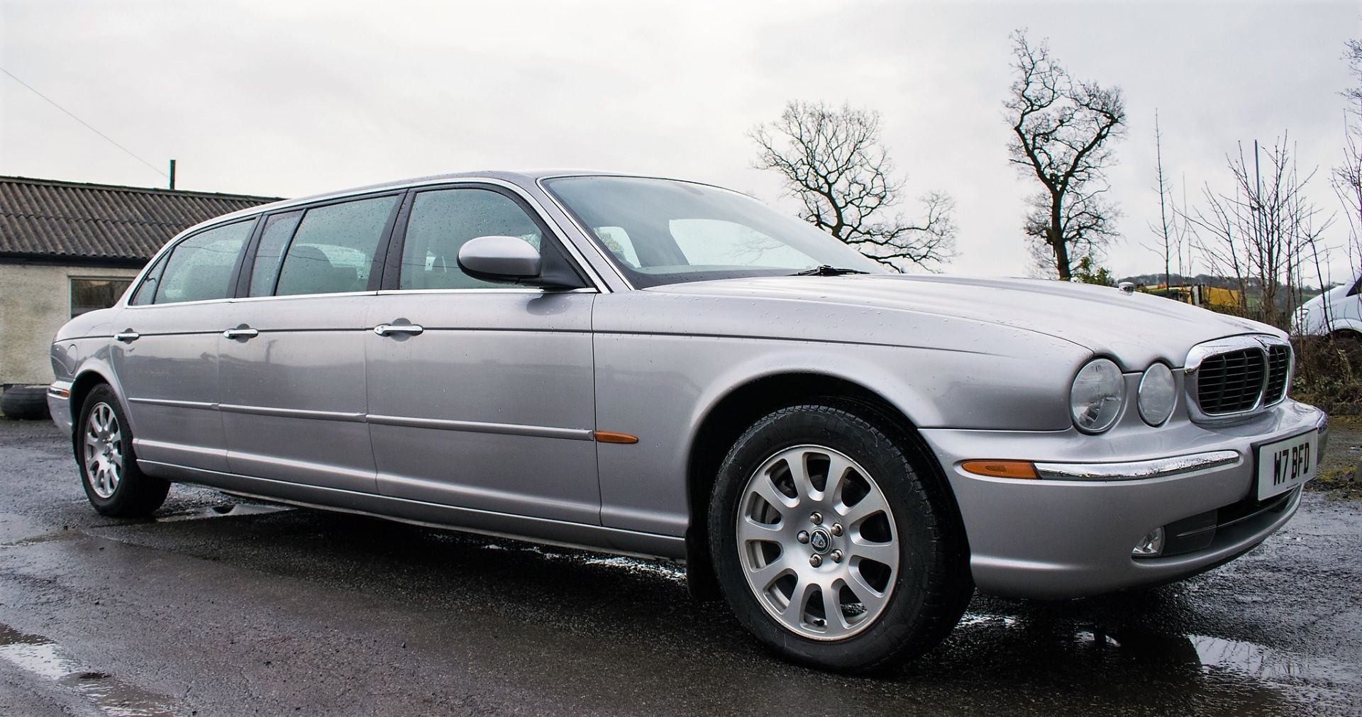 Jaguar XJ6 V6 automatic stretch Limousine Registration Number: BW54 YNM (Registration Number - Image 2 of 20