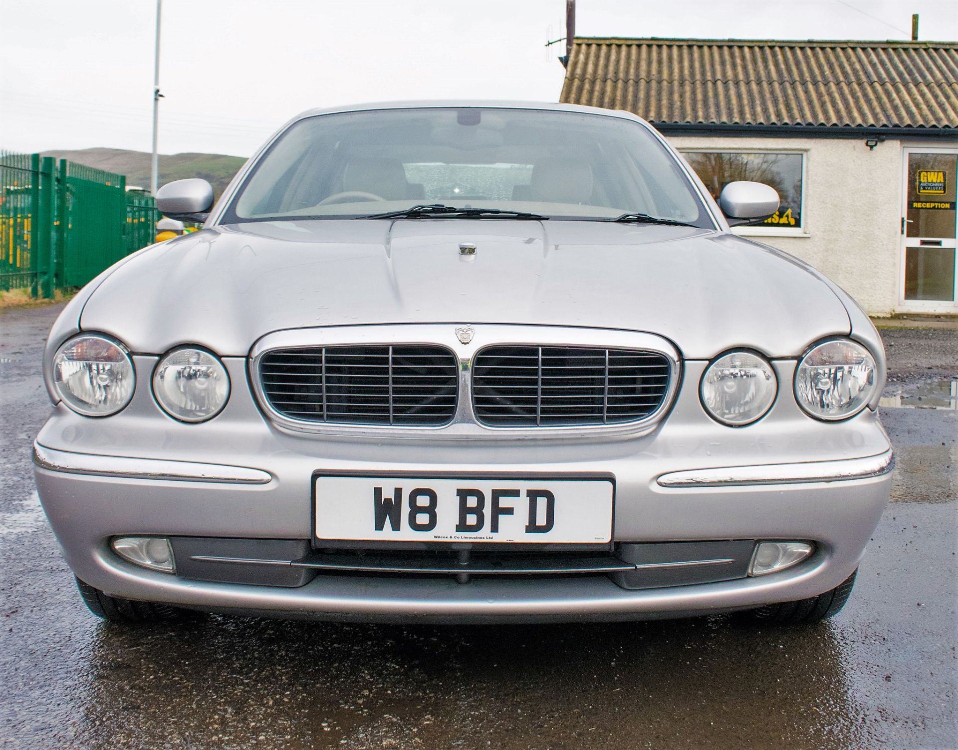 Jaguar XJ6 V6 automatic stretch Limousine Registration Number: BW54 YNK (Registration Number - Image 5 of 21