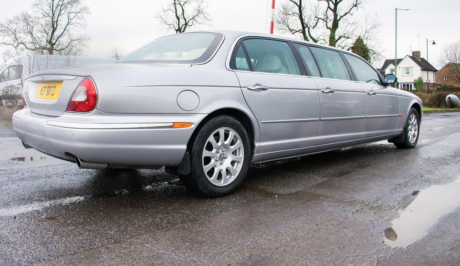 Jaguar XJ6 V6 automatic stretch Limousine Registration Number: BW54 YNM (Registration Number - Image 3 of 20