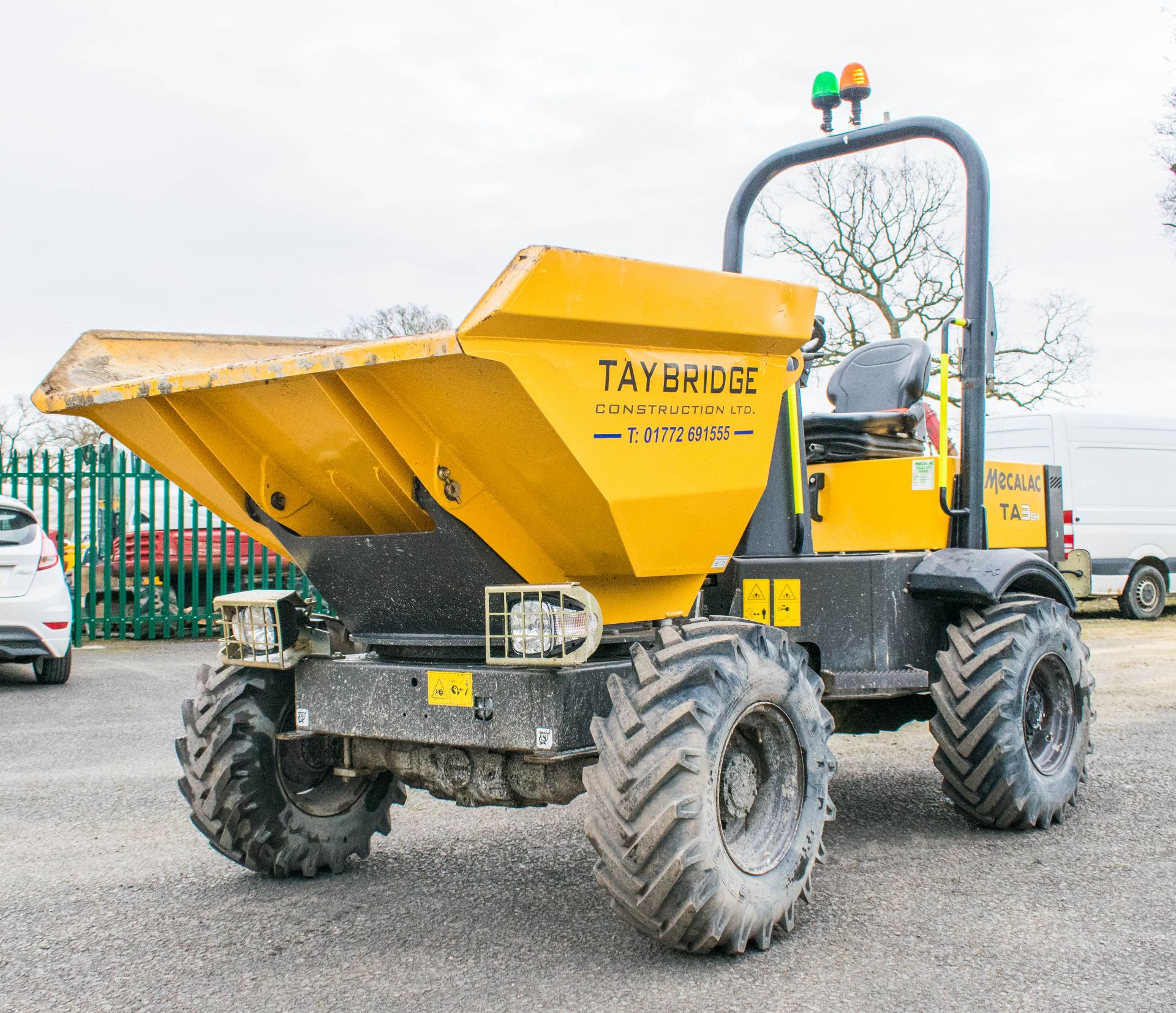 Mecelac 3 tonne swivel skip dumper Year: 2019 S/N: 2PD6627 Recorded Hours: 137