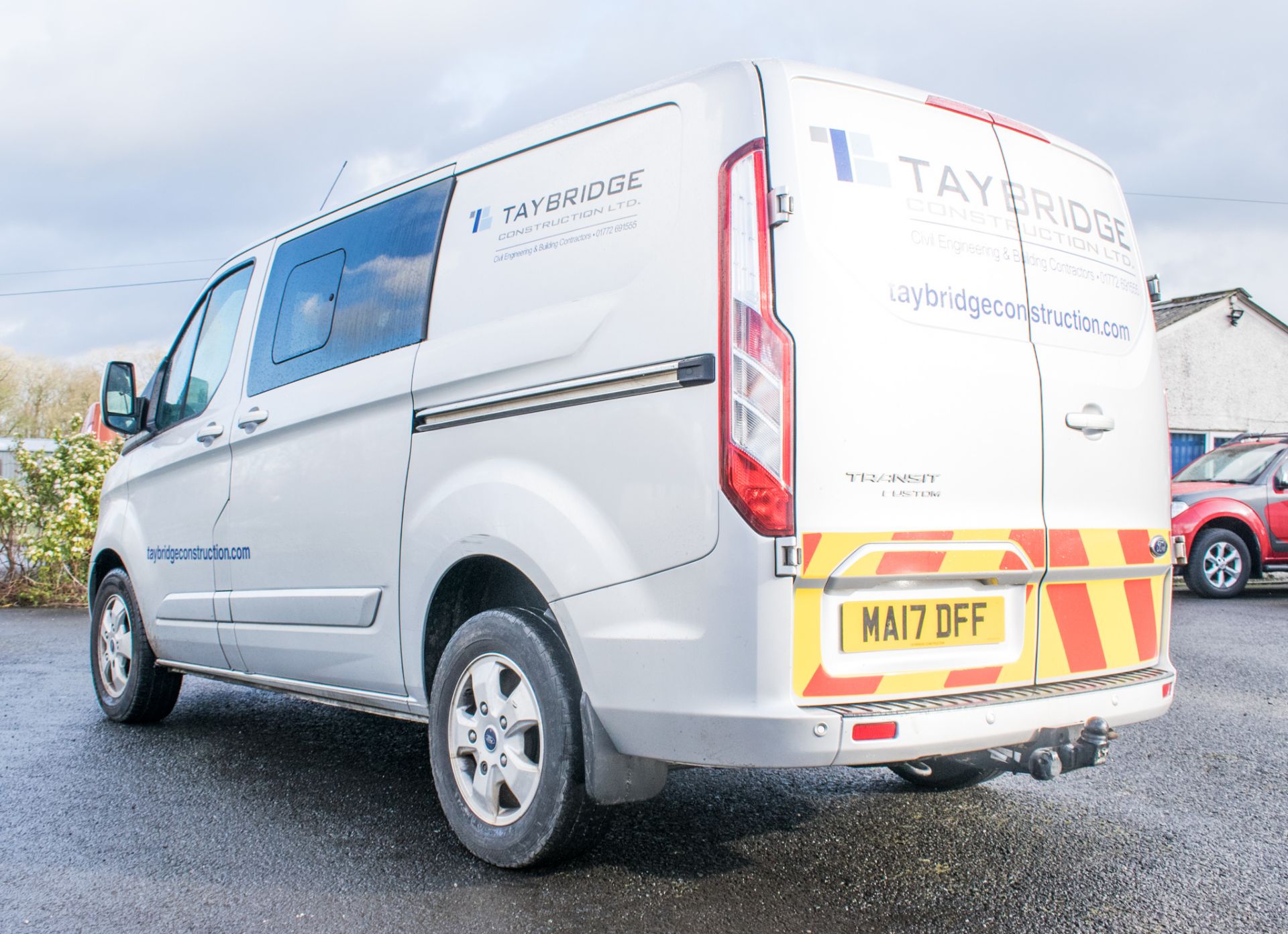 Ford Transit Custom Limited 290 L1 H1 170 PS crew cab panel van Registration Number: MA17 DFF Date - Image 4 of 19