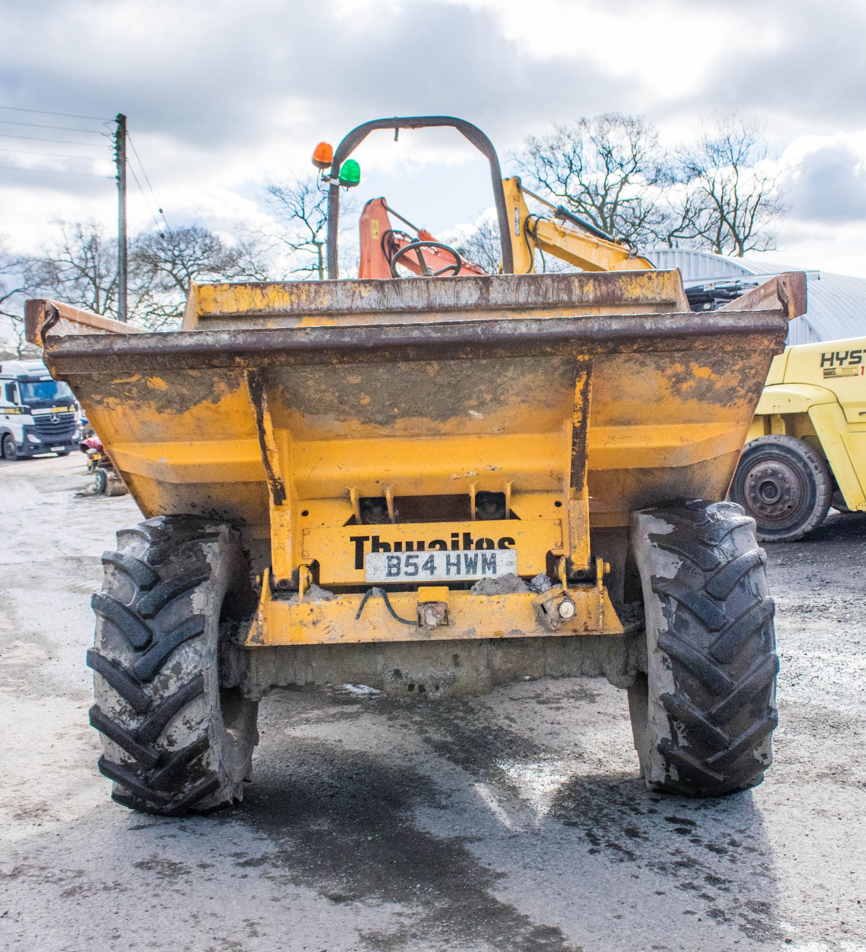 Thwaites 6 tonne straight skip dumper Year: 2007 S/N: 2652 Recorded Hours: 2395 71 - Image 5 of 17