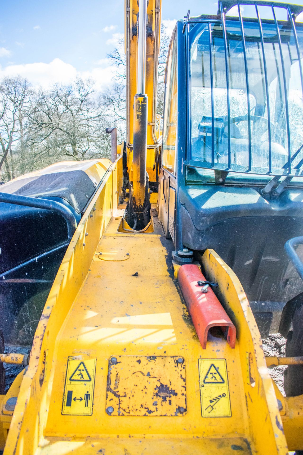 JCB 533-105 10.5 metre telescopic handler Year: 2004 S/N: 1067733 Recorded Hours: Not displayed ( - Image 11 of 20