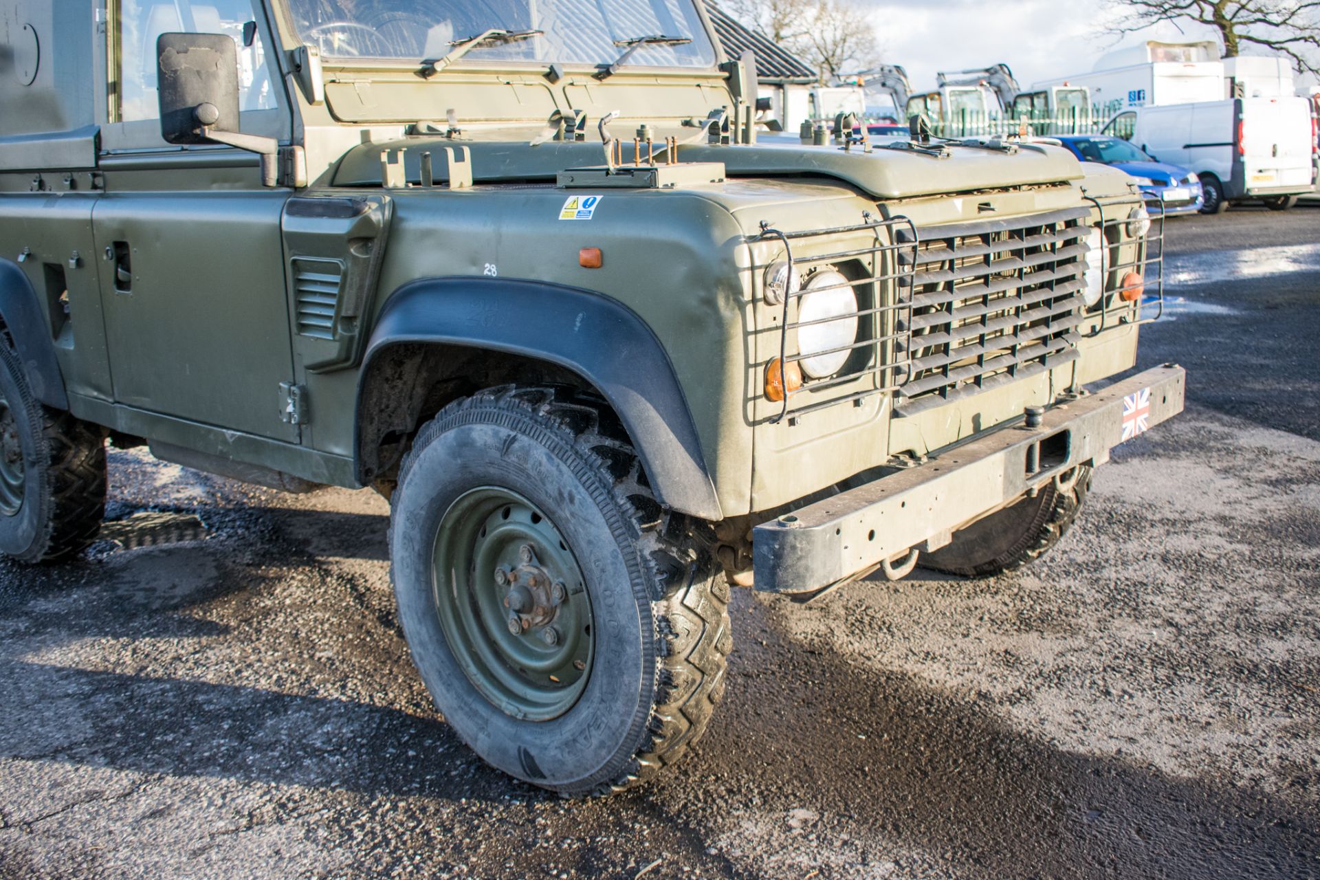 Land Rover Defender 90 Wolf 300 TDI 4wd TUL hard top utility vehicle (EX MOD) Date into Service: - Image 9 of 27