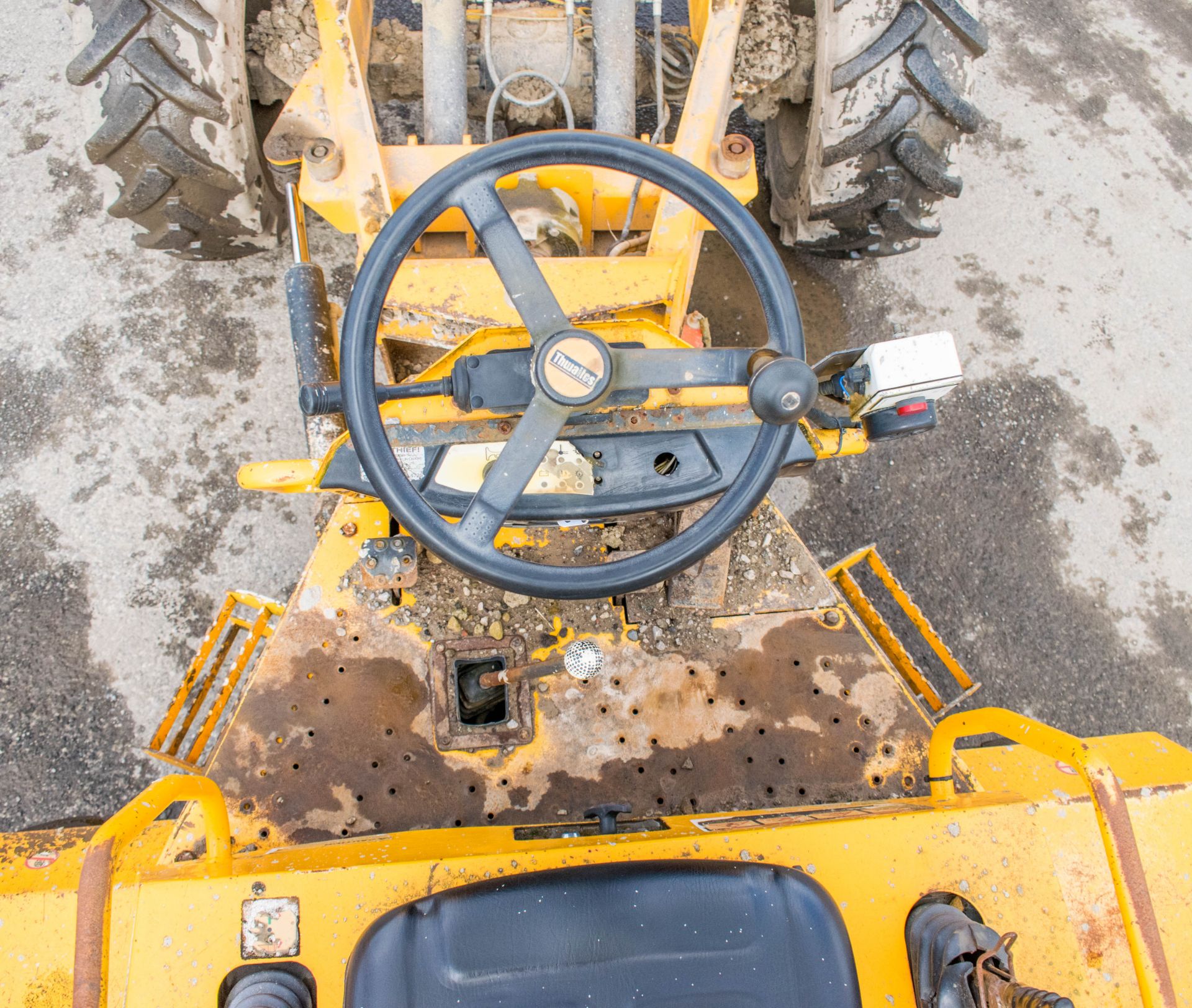 Thwaites 6 tonne straight skip dumper Year: 2007 S/N: 2652 Recorded Hours: 2395 71 - Image 16 of 17