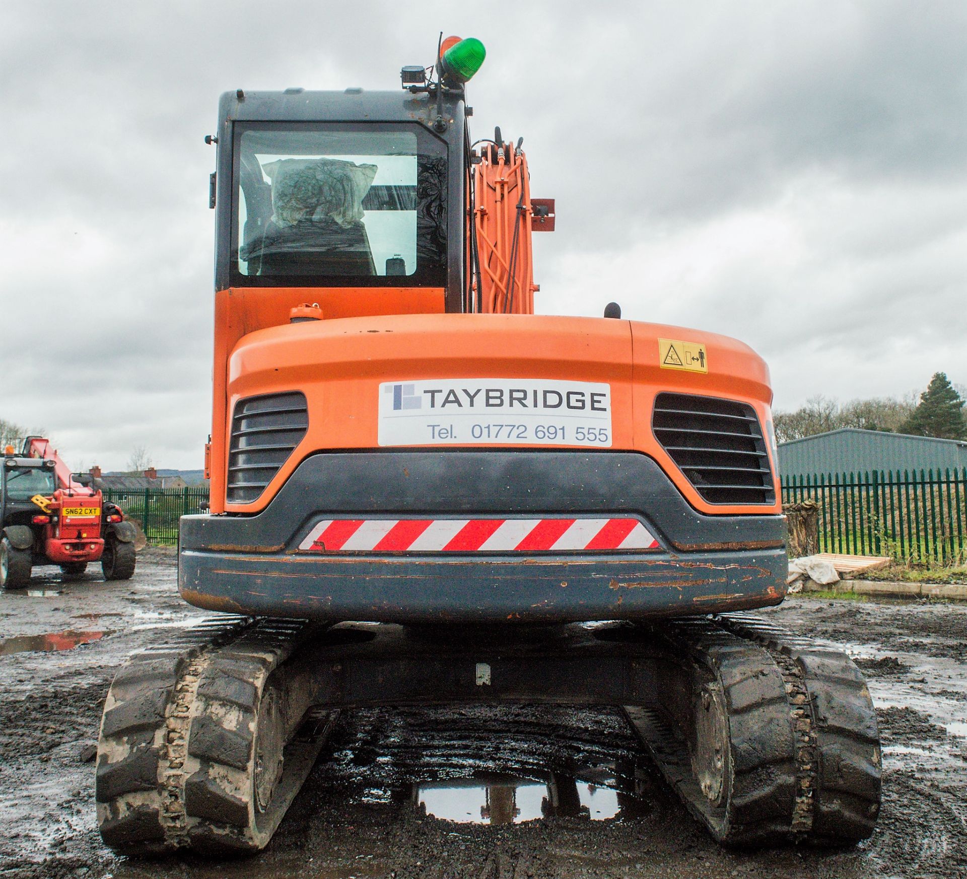 Doosan DX80R 8 tonne rubber tracked midi excavator Year: 2013 S/N: 50896 Recorded Hours: 4636 blade, - Image 6 of 23