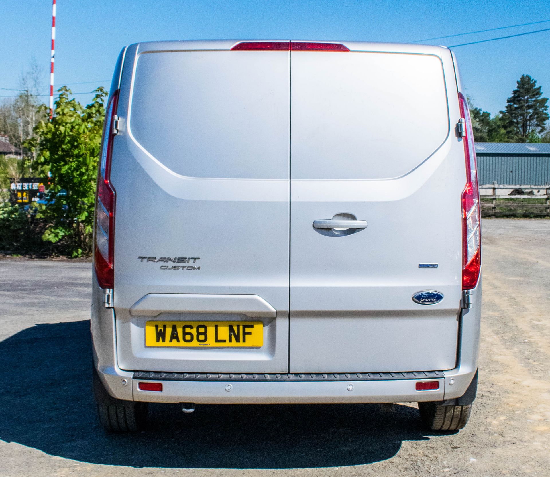 Ford Transit Custom 320 L1 H1 crew cab panel van Registration Number: WA68 LNF Date of Registration: - Image 6 of 21