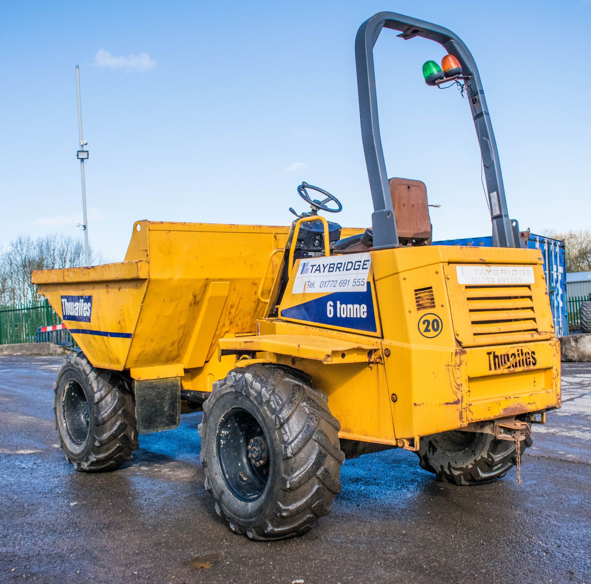 Thwaites 6 tonne straight skip dumper Year: 2003 S/N: 2137 Recorded Hours: 3574 20 - Image 4 of 18