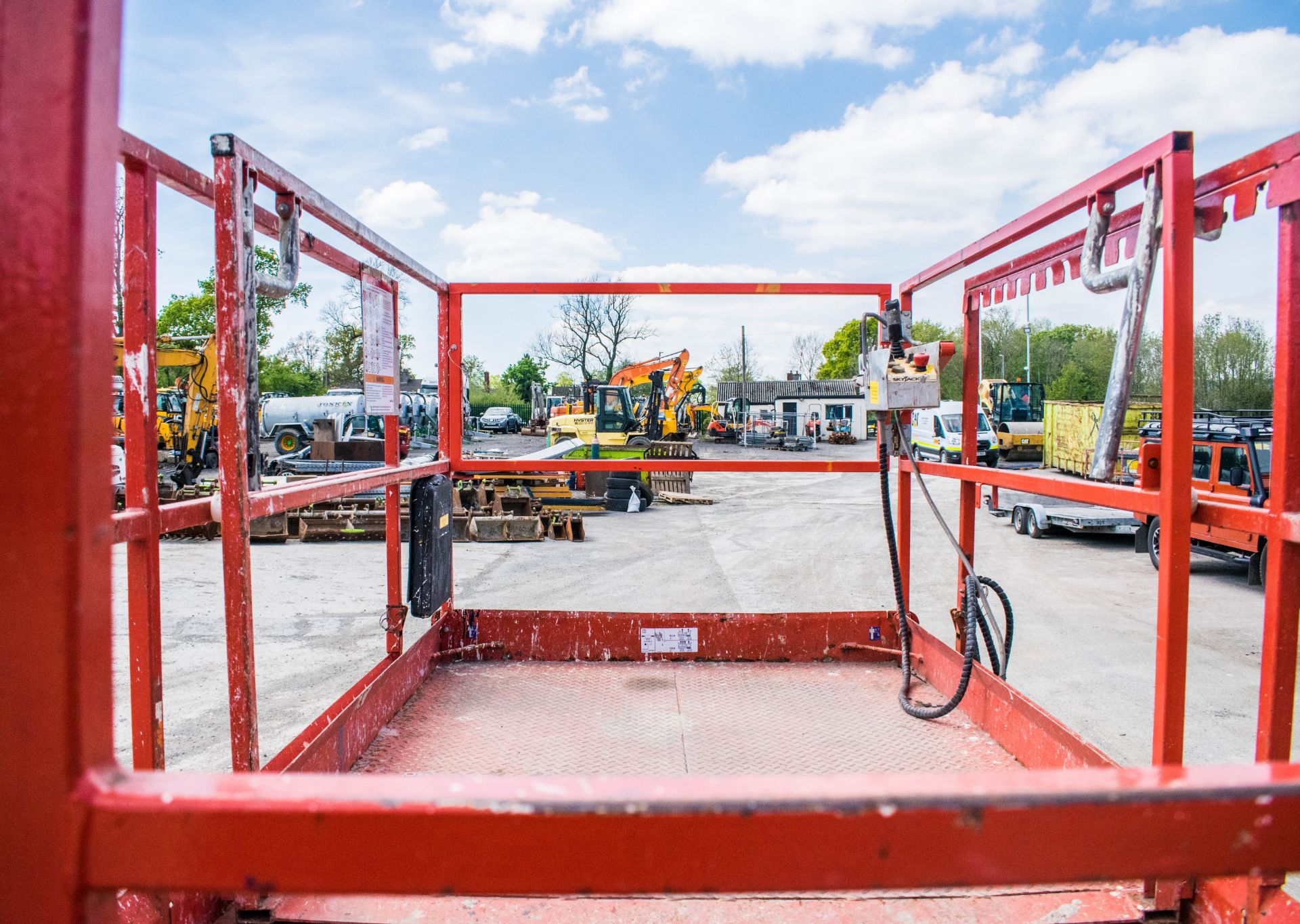 Skyjack 6832 RT 4 wheel drive scissor lift  Year: 2007 S/N: 37001215 Recorded hours: 2089 HYP090 - Image 13 of 14